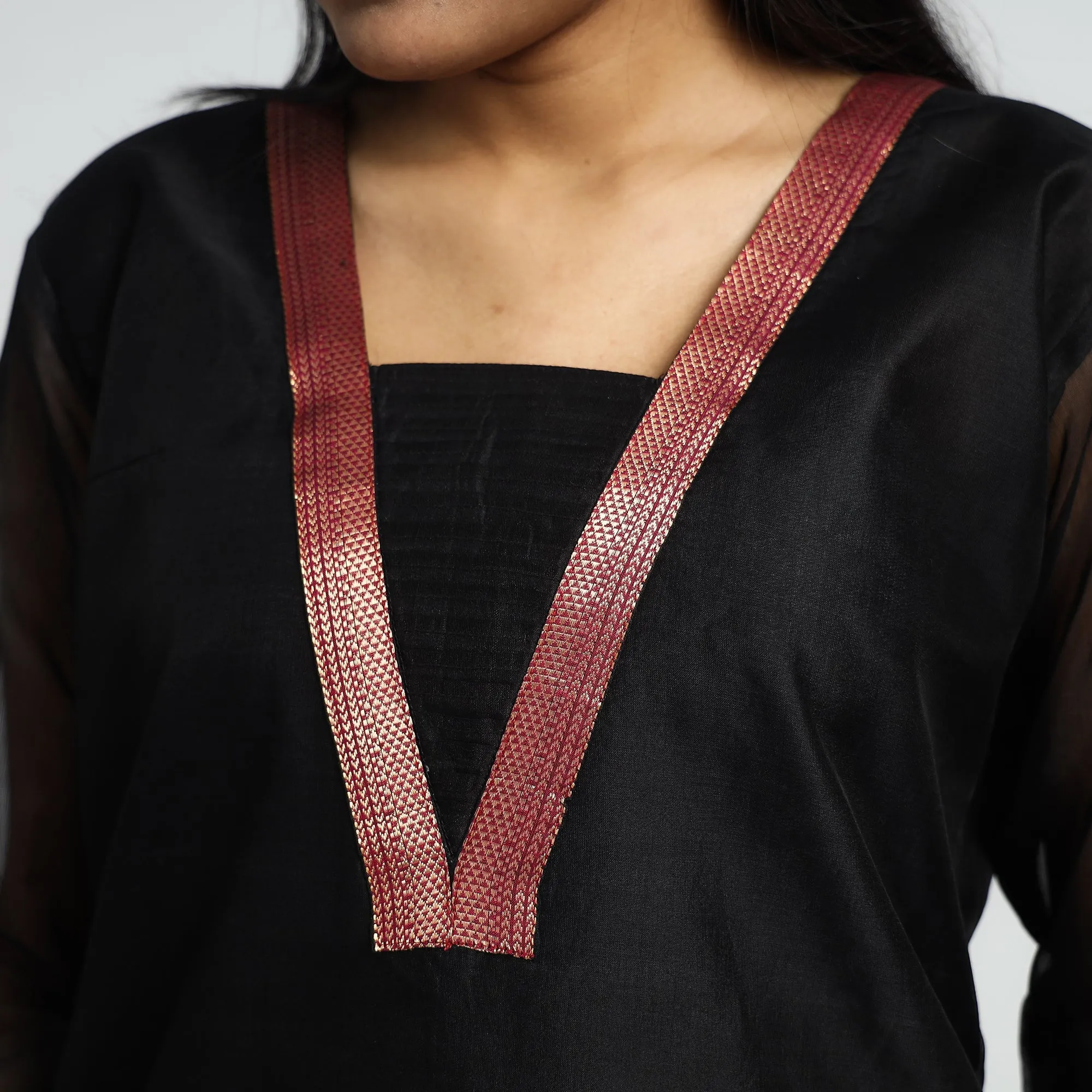 Black - Traditional Maheshwari Handloom Silk Cotton Zari Work Kurta with Dupatta Set sold by Itokri product image thumbnail 5