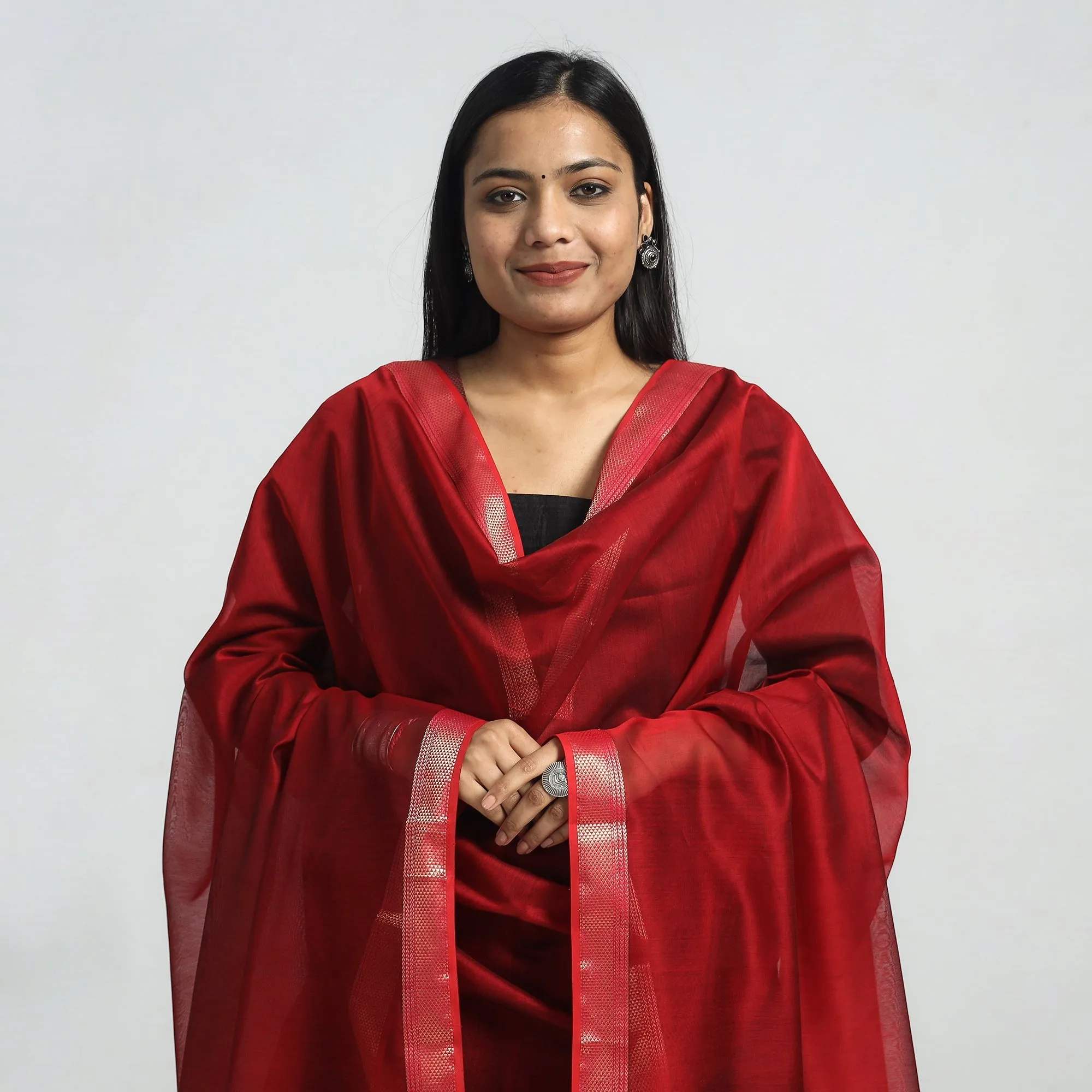 Black - Traditional Maheshwari Handloom Silk Cotton Zari Work Kurta with Dupatta Set sold by Itokri product image thumbnail 4