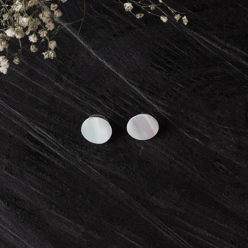 White - Handcrafted Seashell Stud Earrings 48 made by Itokri