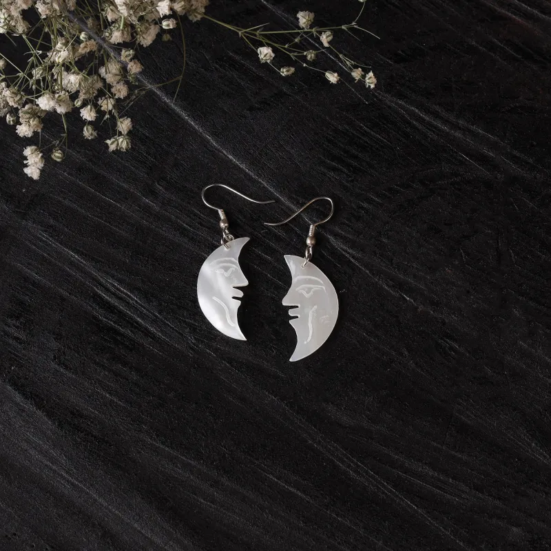White - Handcrafted Seashell Earrings 57 made by Itokri