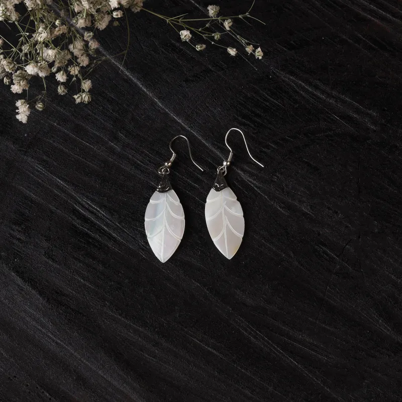 White - Handcrafted Seashell Earrings 51 made by Itokri