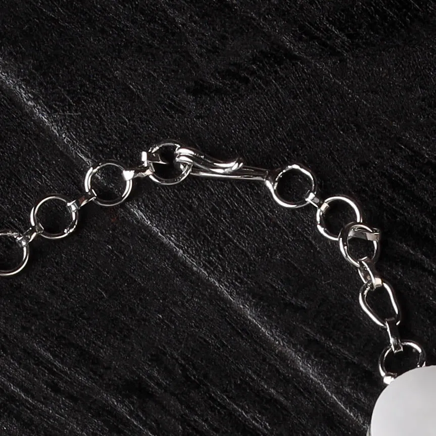 White - Handcrafted Seashell Bracelet (Adjustable) 35 sold by Itokri product image thumbnail 3