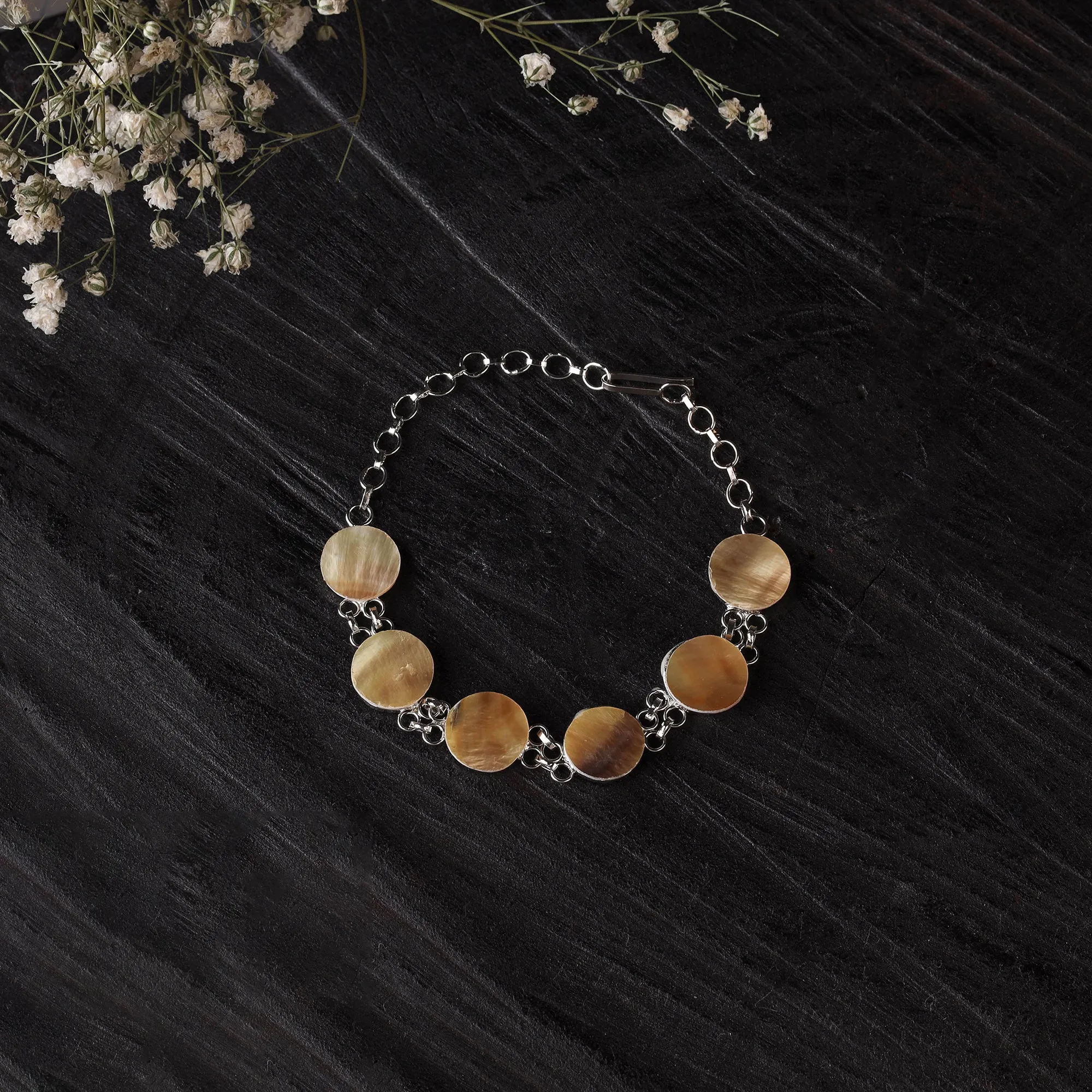 Brown - Handcrafted Seashell Bracelet (Adjustable) 31 sold by Itokri product image thumbnail 2