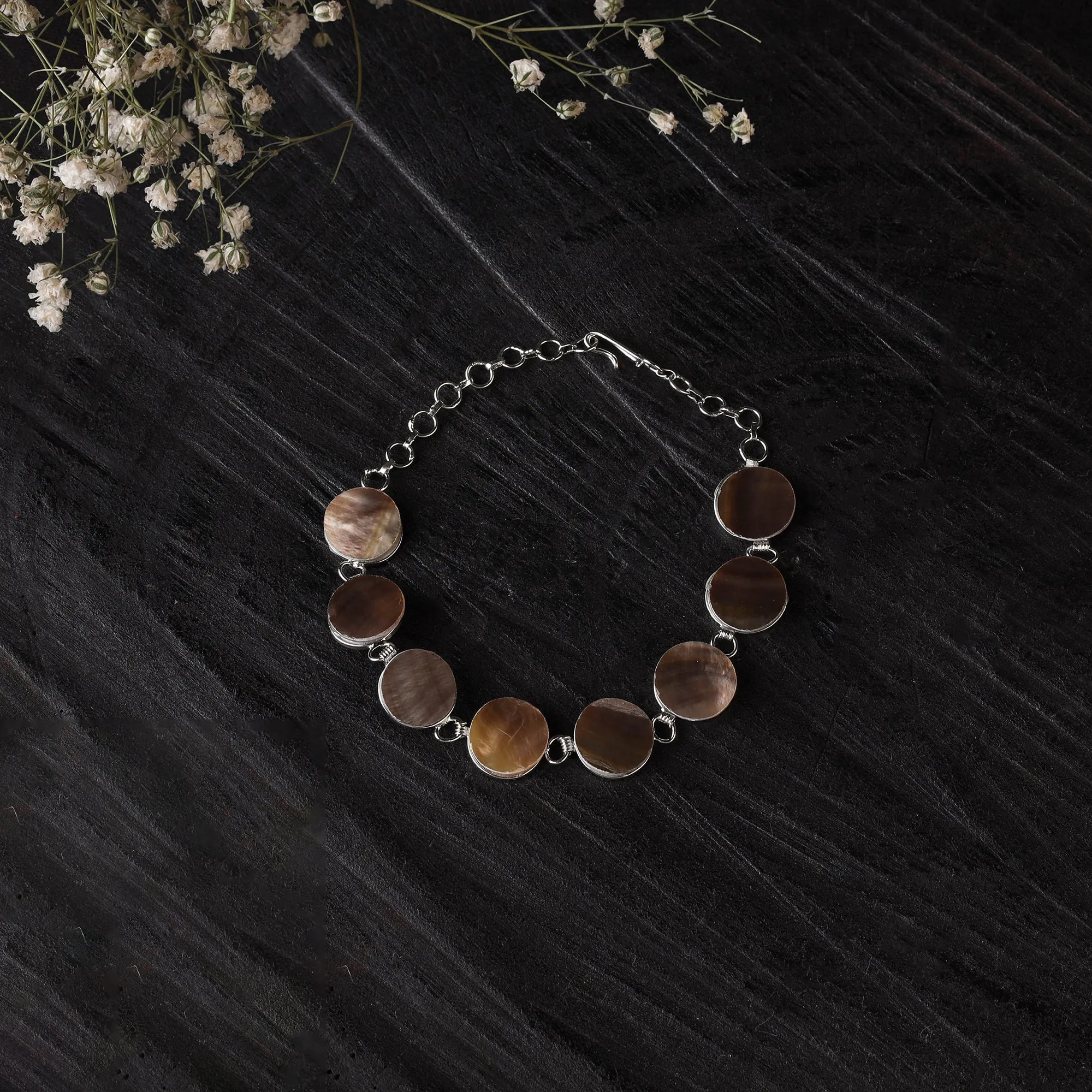 Brown - Handcrafted Seashell Bracelet (Adjustable) 30 sold by Itokri product image thumbnail 2