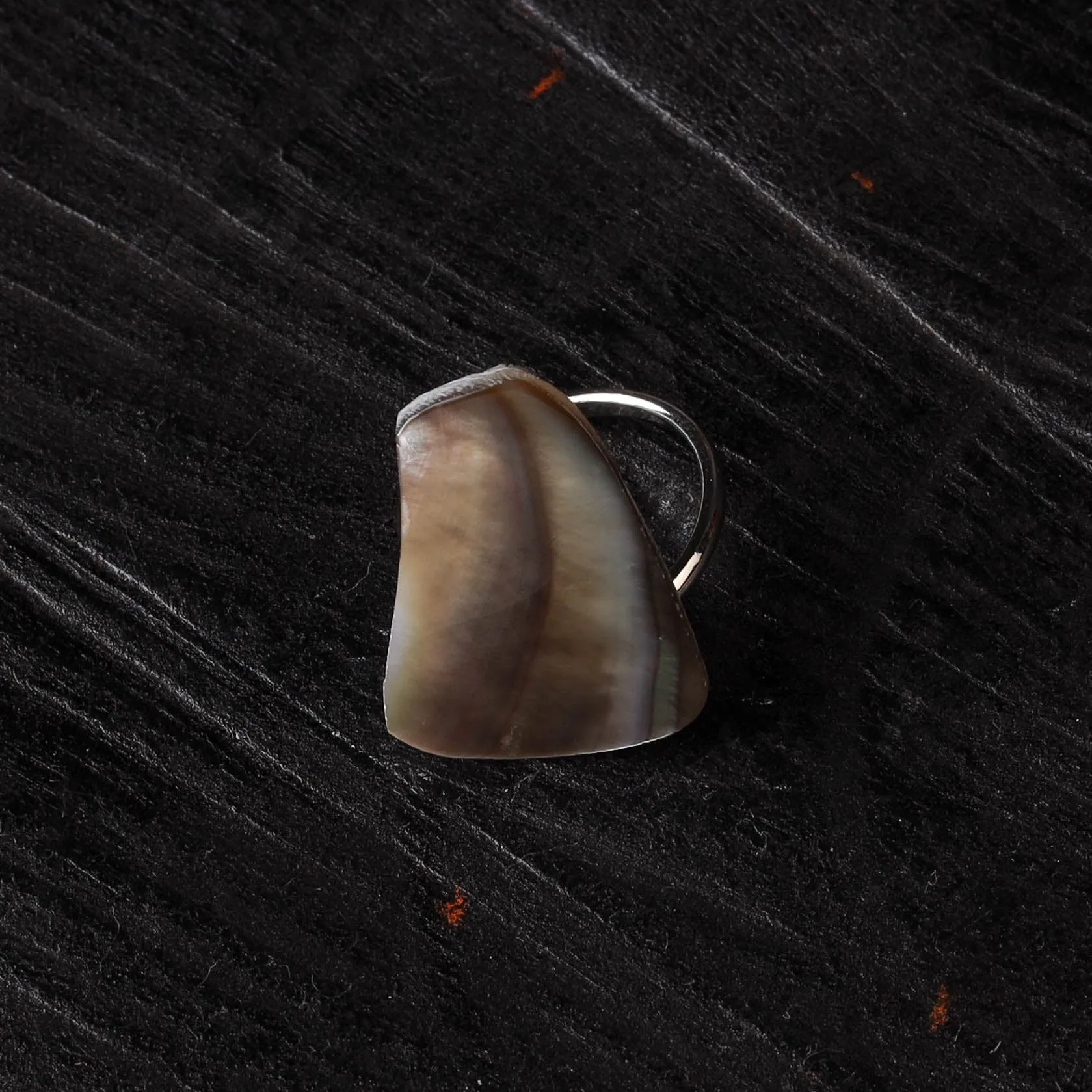 Brown - Handcrafted Seashell Ring (Adjustable) 22 sold by Itokri product image thumbnail 2