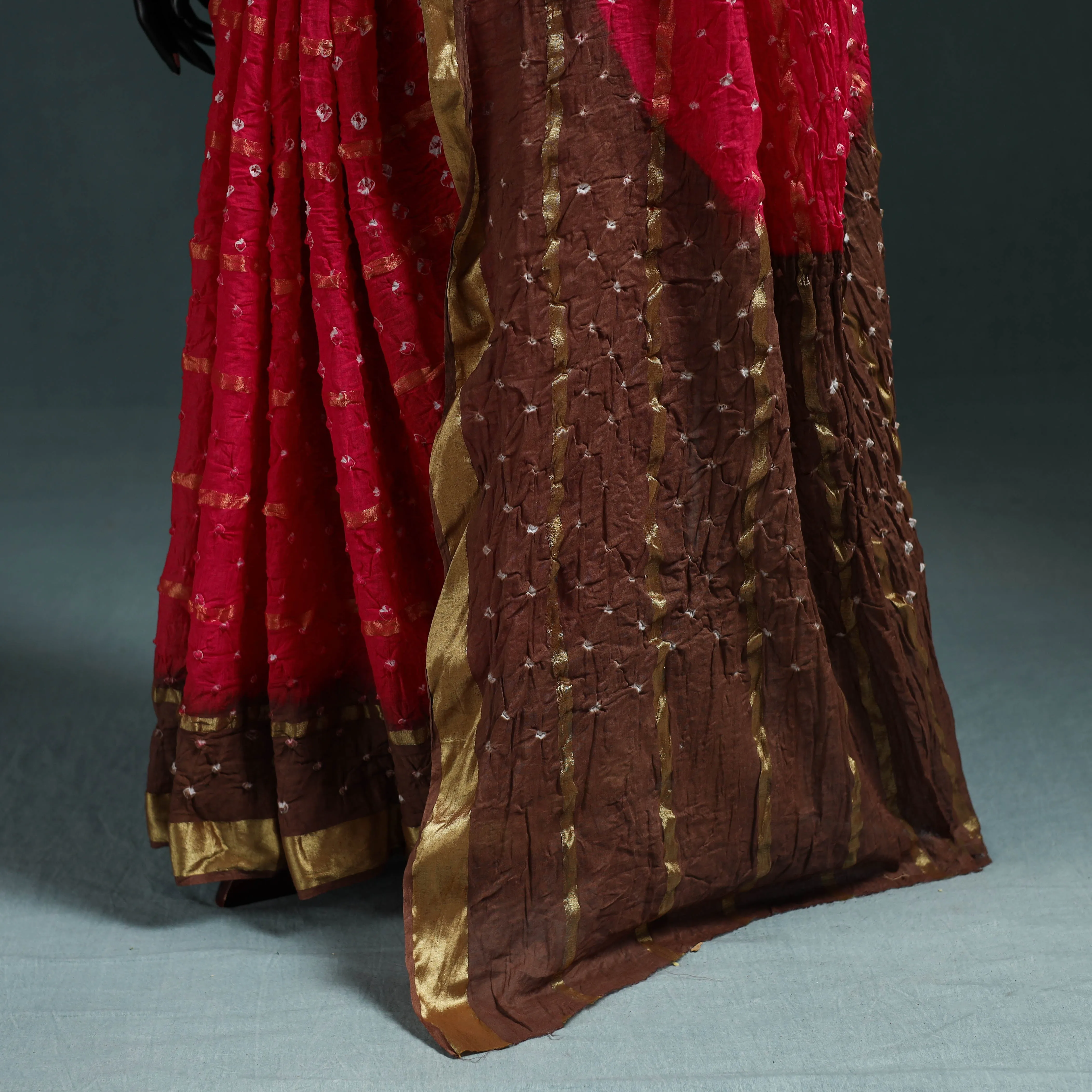 Kutch Bandhani Tie-Dye Cotton Saree with Blouse Piece 15 sold by Itokri product image thumbnail 4