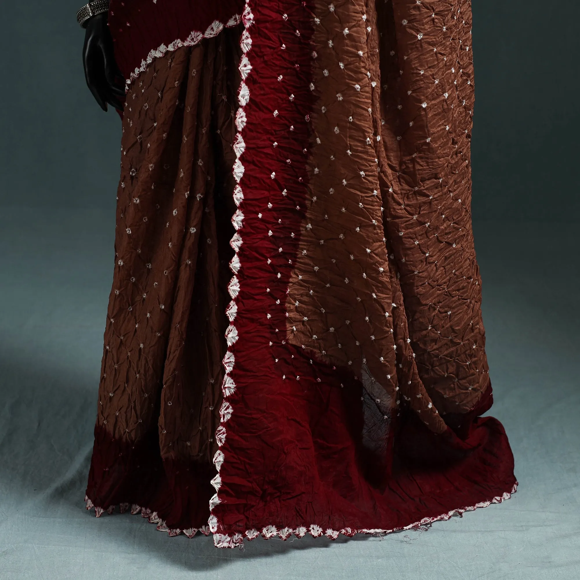 Kutch Bandhani Tie-Dye Cotton Saree with Blouse Piece 35 sold by Itokri product image thumbnail 4