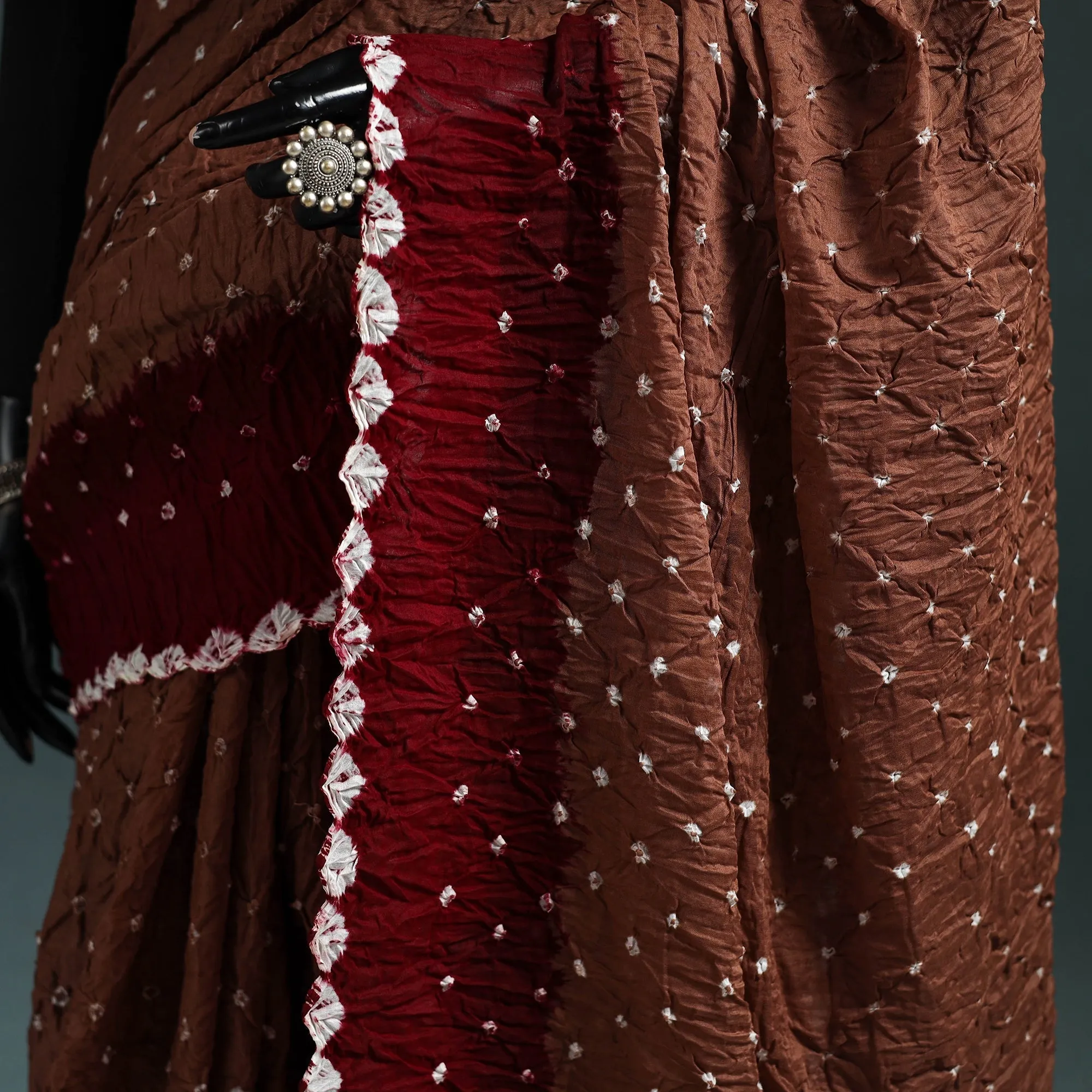 Kutch Bandhani Tie-Dye Cotton Saree with Blouse Piece 35 sold by Itokri product image thumbnail 3