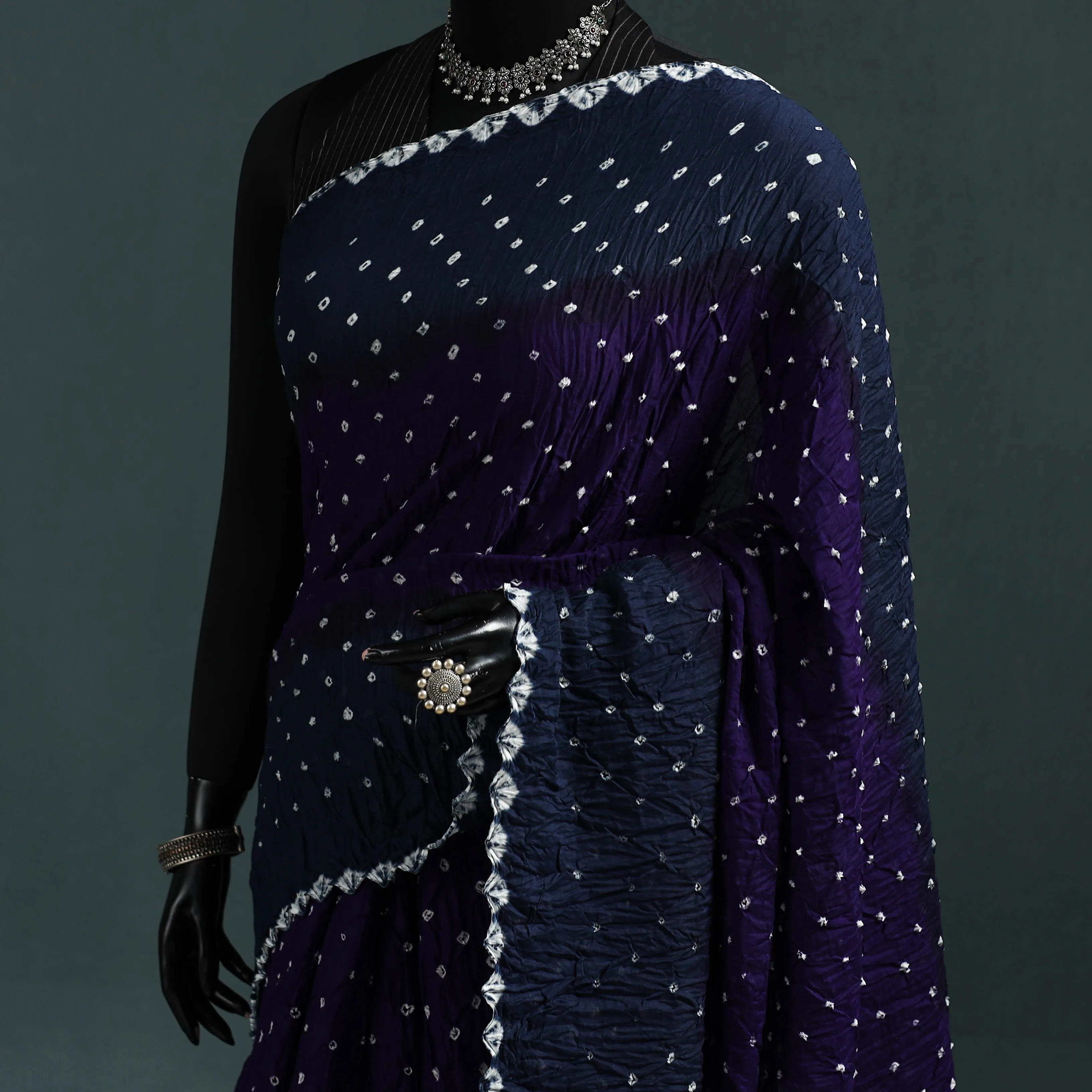 Kutch Bandhani Tie-Dye Cotton Saree with Blouse Piece 38 sold by Itokri product image thumbnail 2