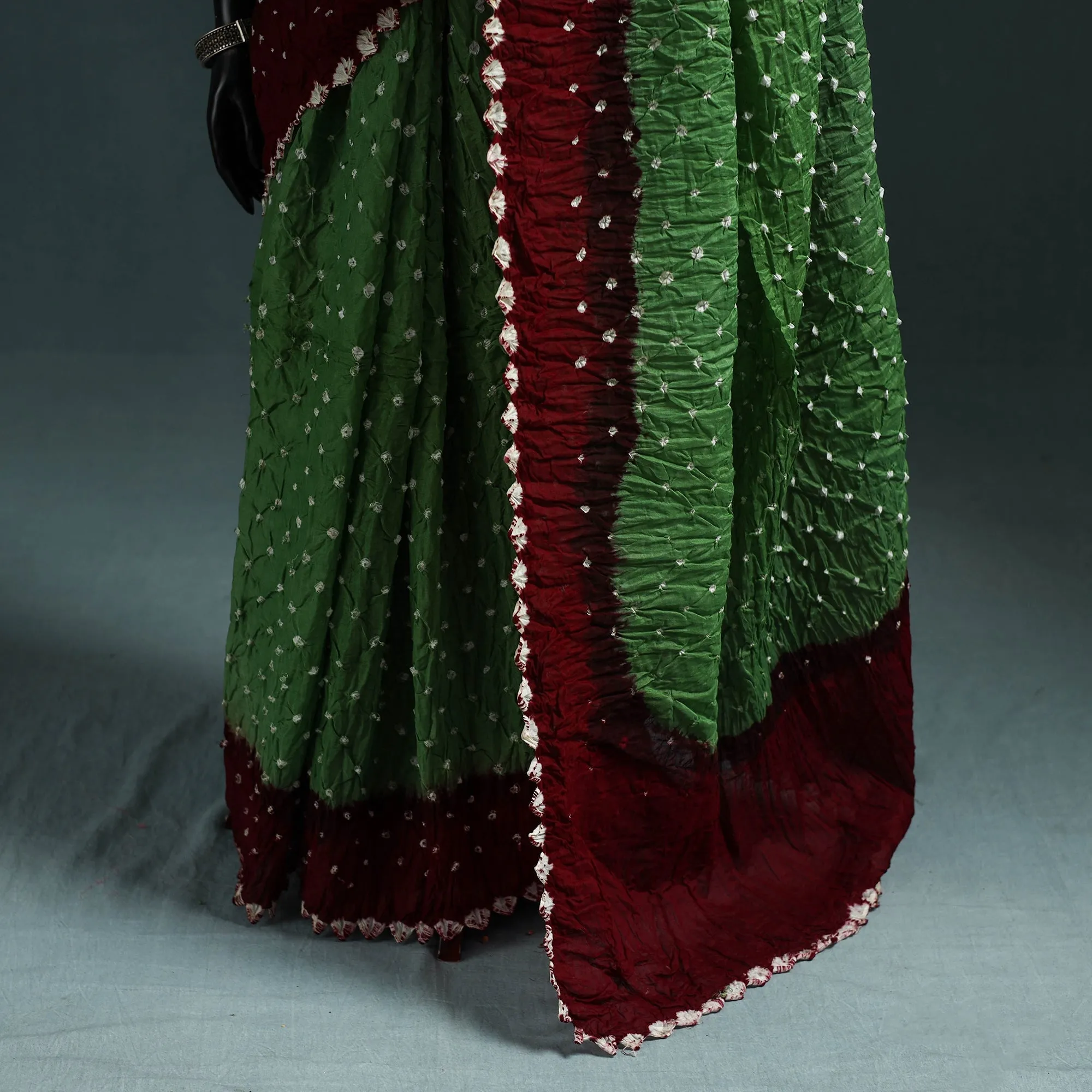 Kutch Bandhani Tie-Dye Cotton Saree with Blouse Piece 36 sold by Itokri product image thumbnail 4