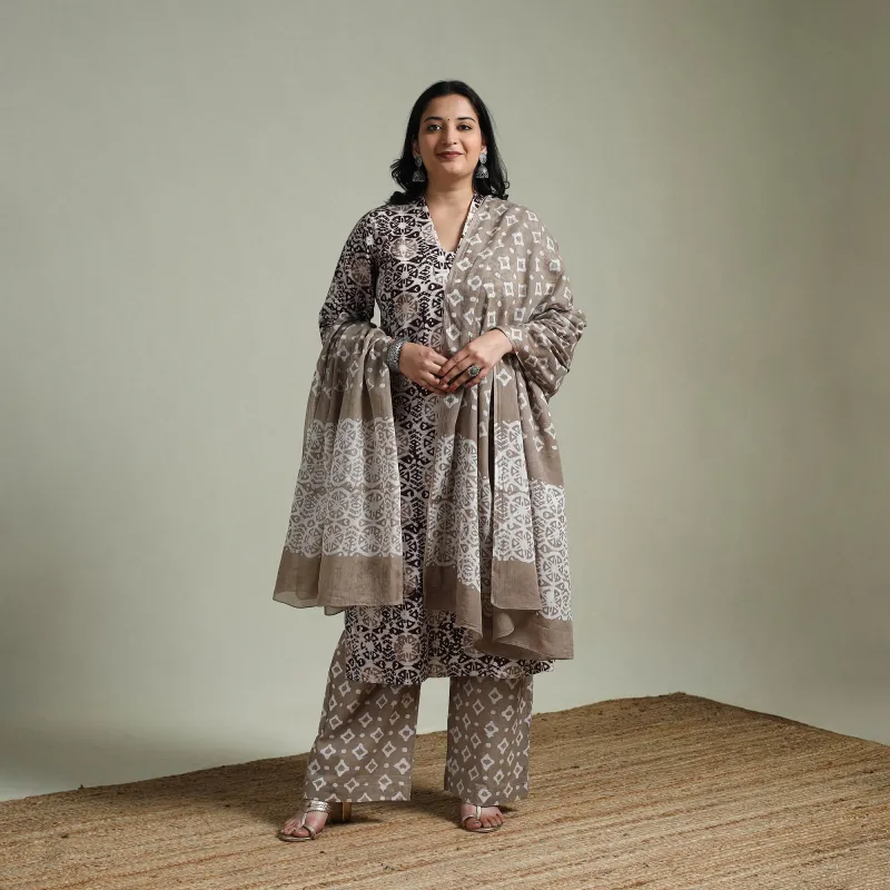 Hand Block Batik Print Cotton Suit Set with Dupatta for women 09 made by Itokri