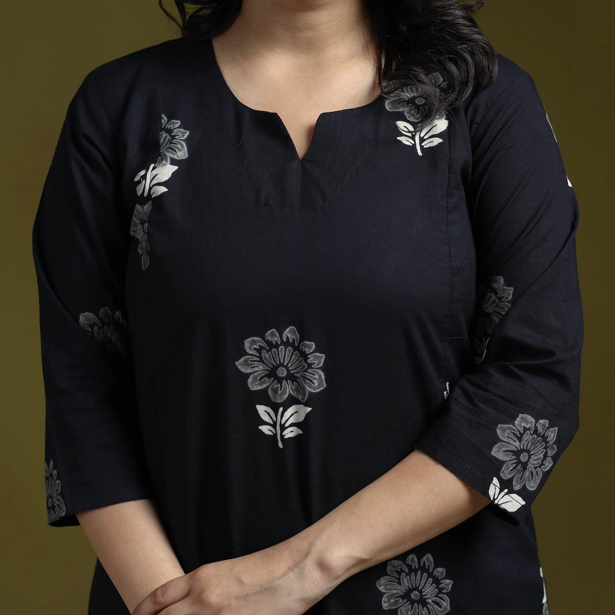 Bagru Hand Block Print Syahi Begar Cotton A-Line Kurta for women 01 sold by Itokri product image thumbnail 4