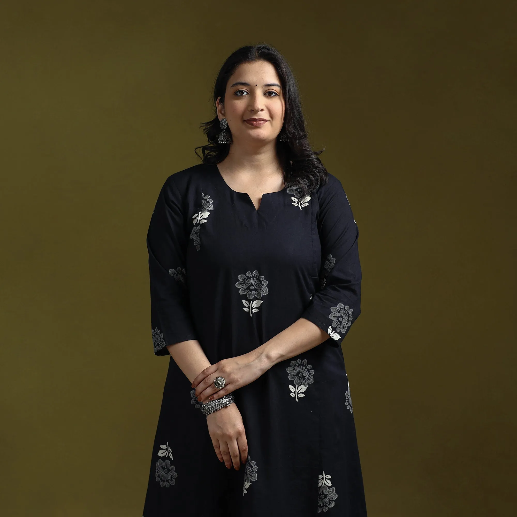 Bagru Hand Block Print Syahi Begar Cotton A-Line Kurta for women 01 sold by Itokri product image thumbnail 2