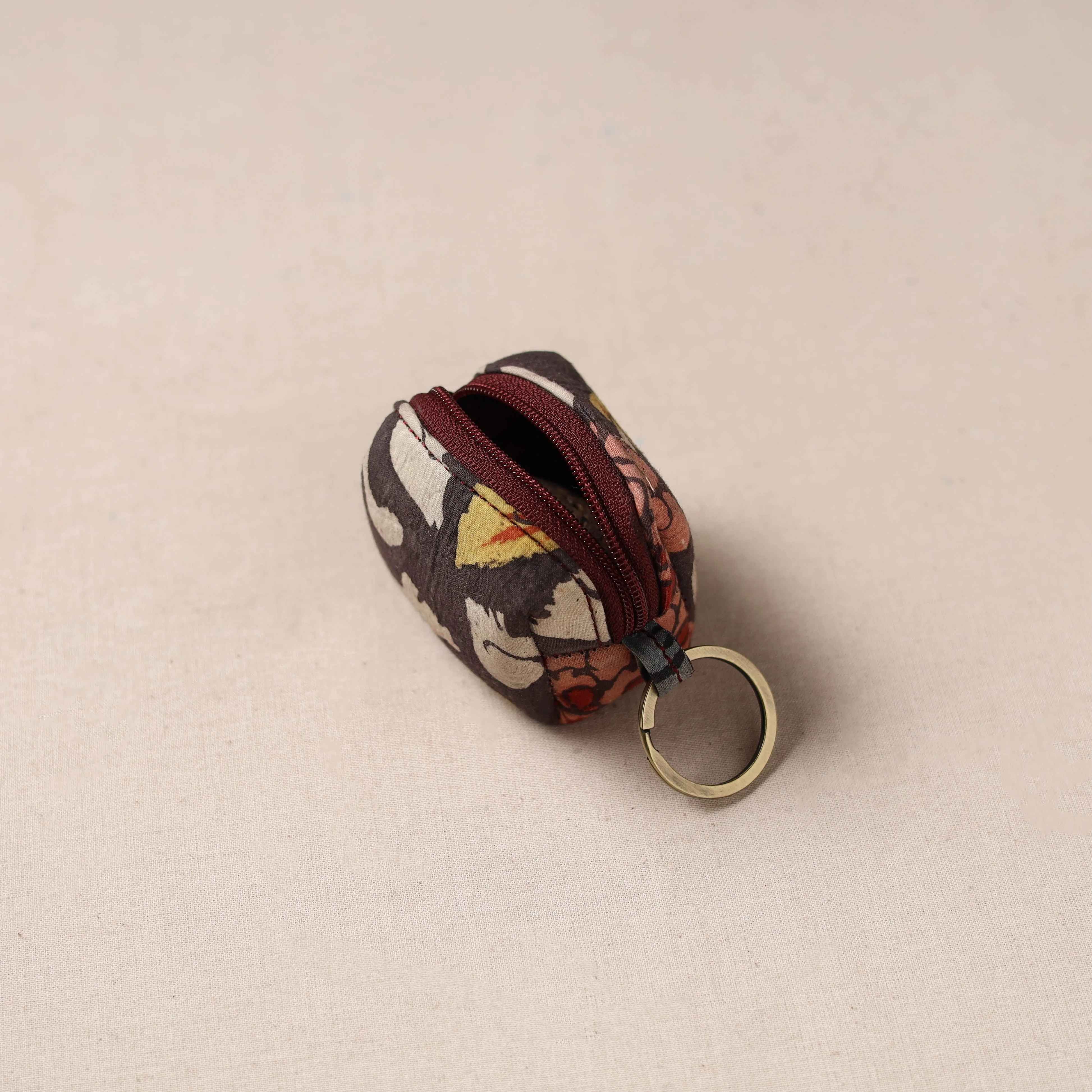 Handpainted Kalamkari Natural Dyed Keychain Pouch 07 sold by Itokri product image thumbnail 2