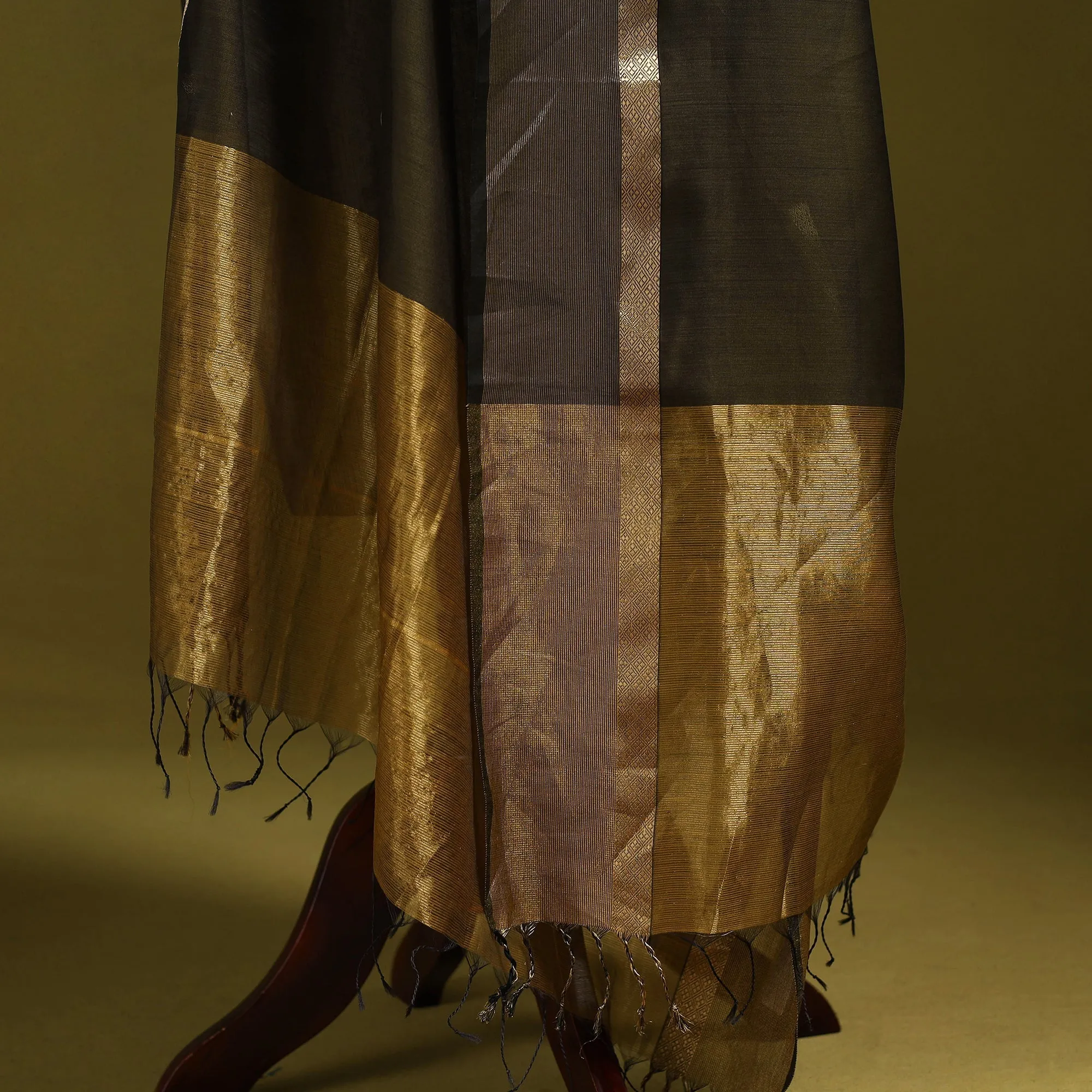 Green - Handloom Silk Cotton Maheshwari Dupatta with Zari Border 33 sold by Itokri product image thumbnail 4