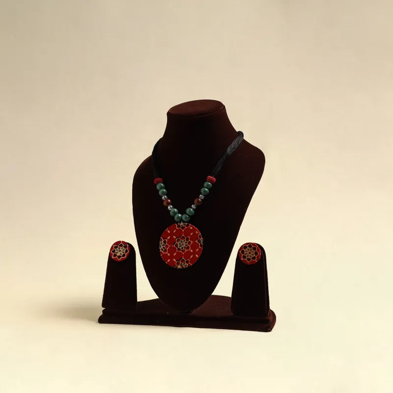 Handcrafted Wooden Beads Fabart Necklace Set 22 made by Itokri