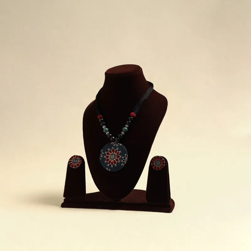 Handcrafted Wooden Beads Fabart Necklace Set 34 made by Itokri