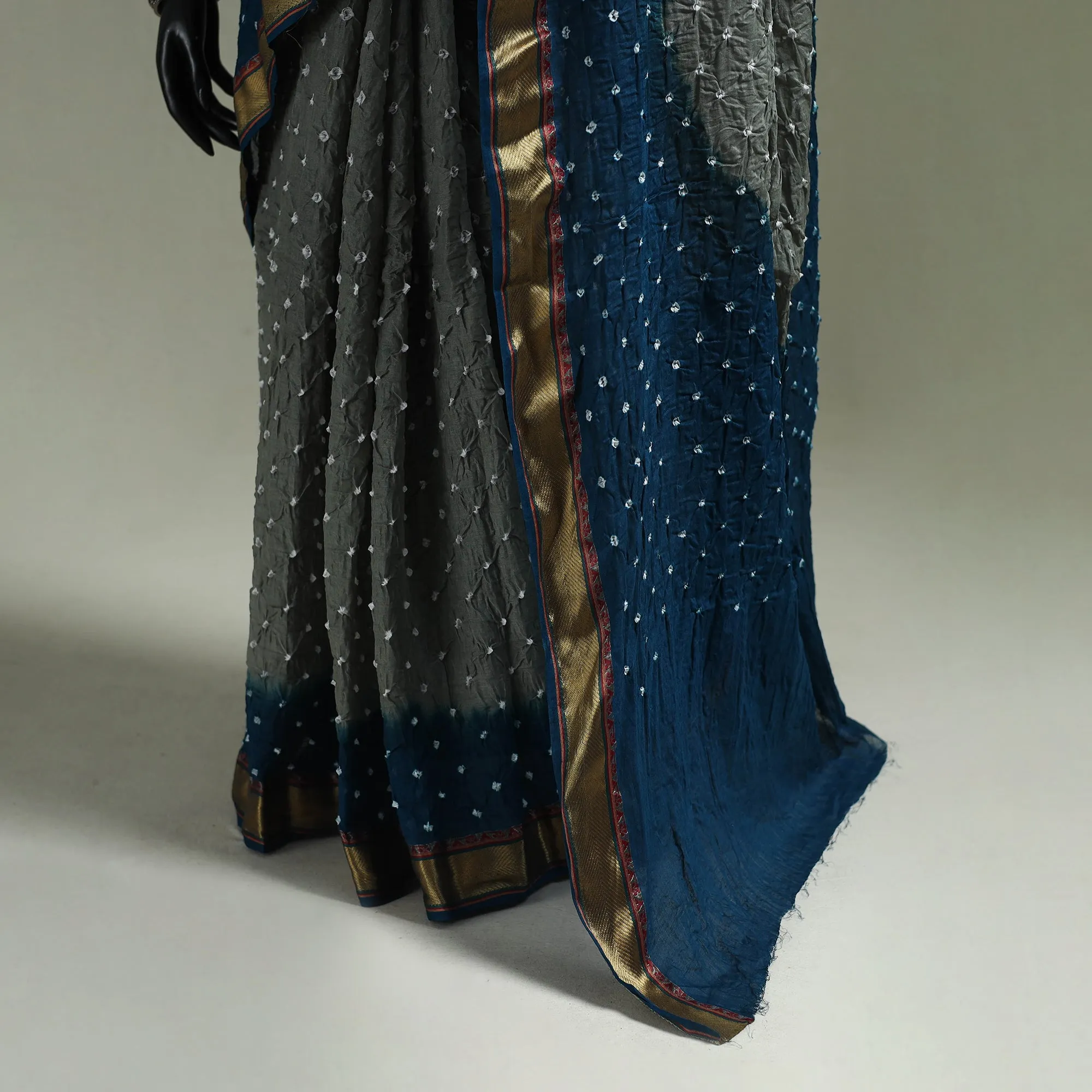 Kutch Tie-Dye Bandhani Cotton Saree with Blouse Piece 51 sold by Itokri product image thumbnail 4