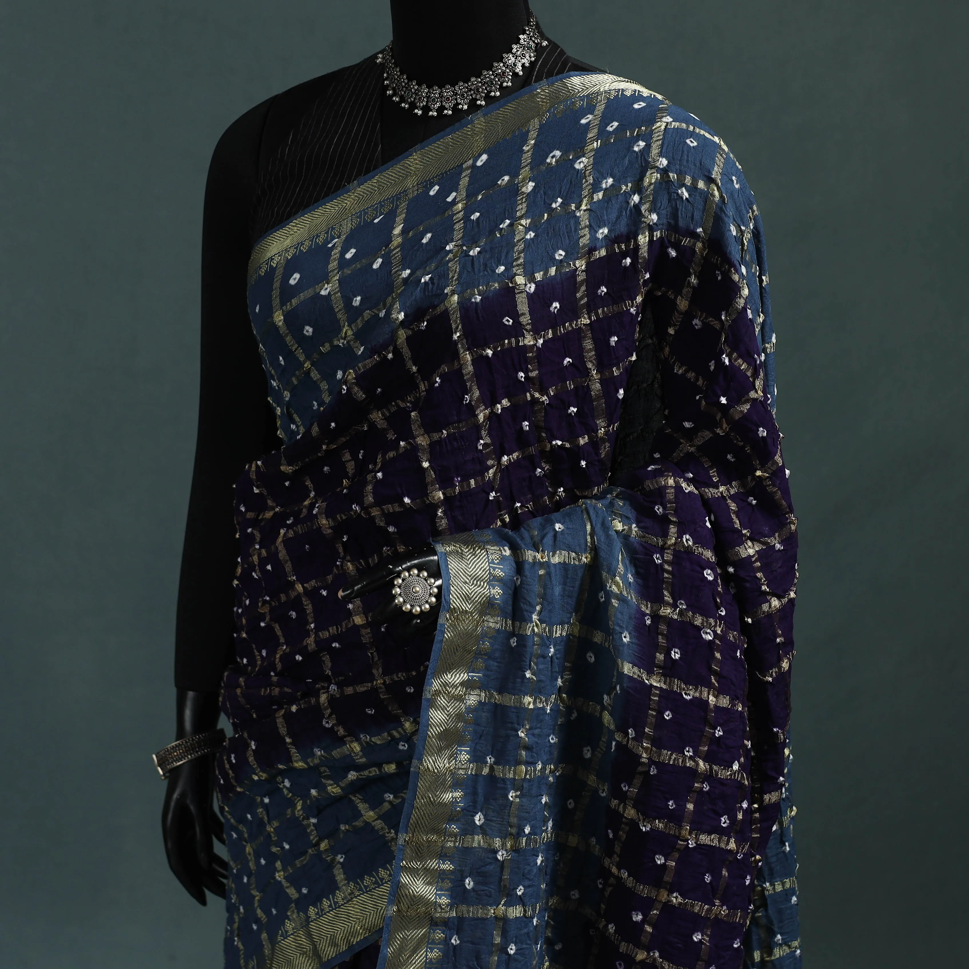 Kutch Tie-Dye Bandhani Cotton Saree with Blouse Piece 08 sold by Itokri product image thumbnail 2