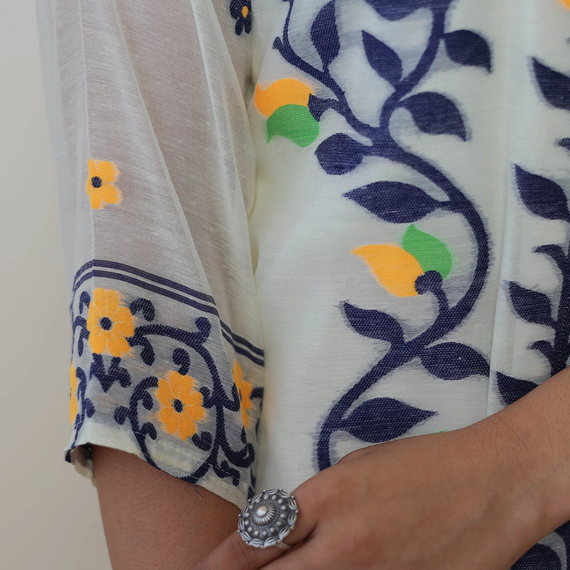 White - Bengal Jamdani Silk Cotton Kurta with Dupatta Set 05 sold by Itokri product image thumbnail 5