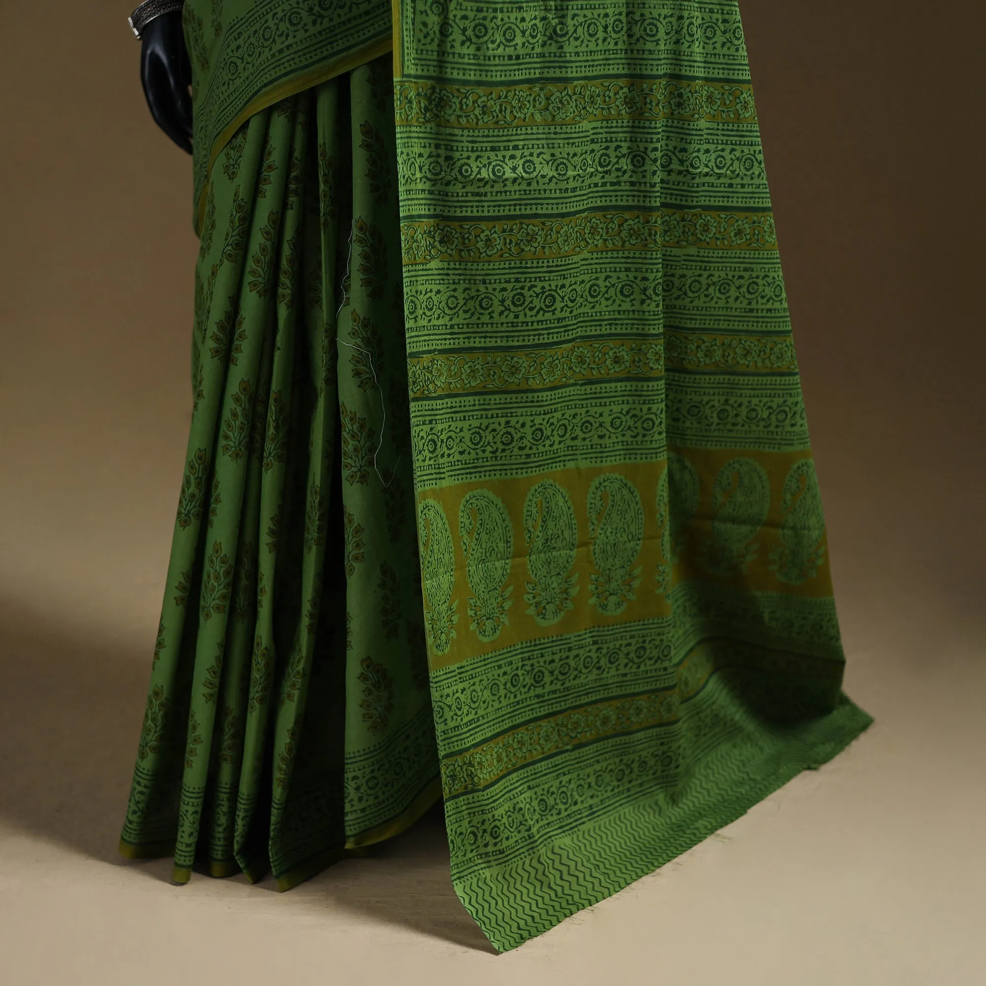 Gamthi Hand Block Print Pure Mul Cotton Saree with Blouse Piece 54 sold by Itokri product image thumbnail 5