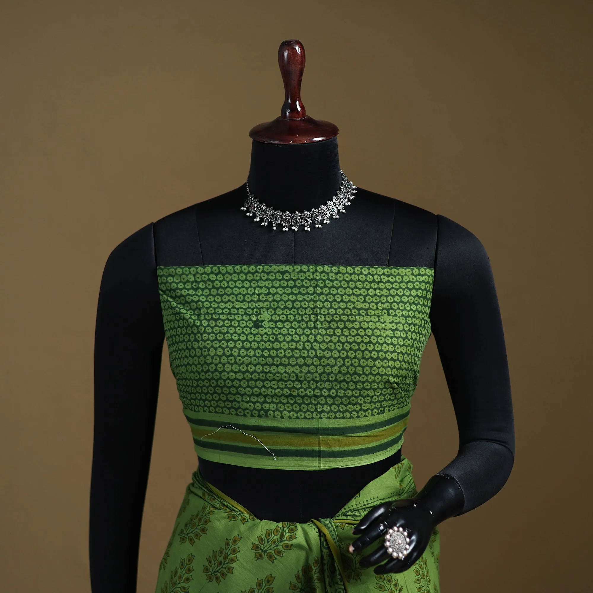 Gamthi Hand Block Print Pure Mul Cotton Saree with Blouse Piece 54 sold by Itokri product image thumbnail 3