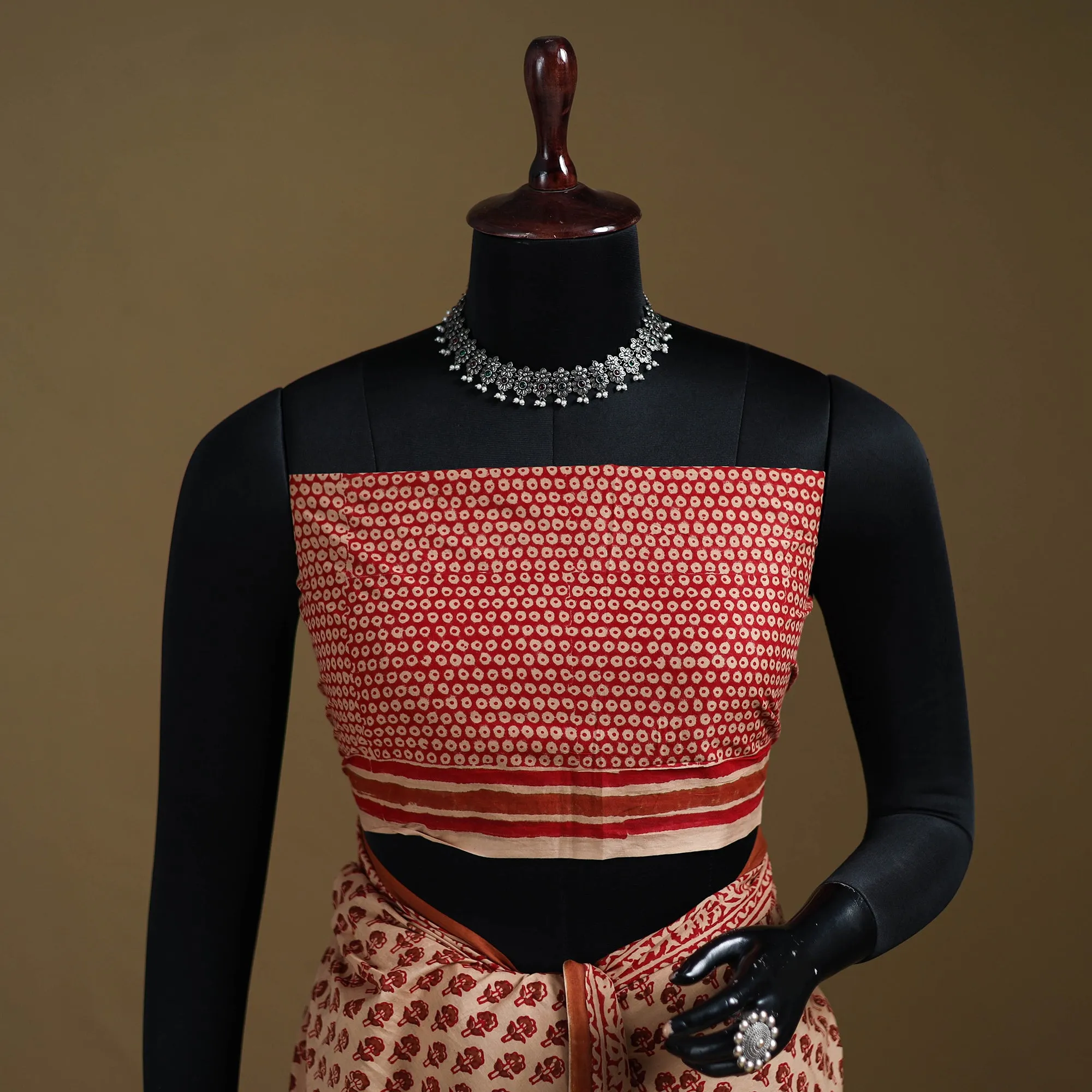 Gamthi Hand Block Print Pure Mul Cotton Saree with Blouse Piece 44 sold by Itokri product image thumbnail 3