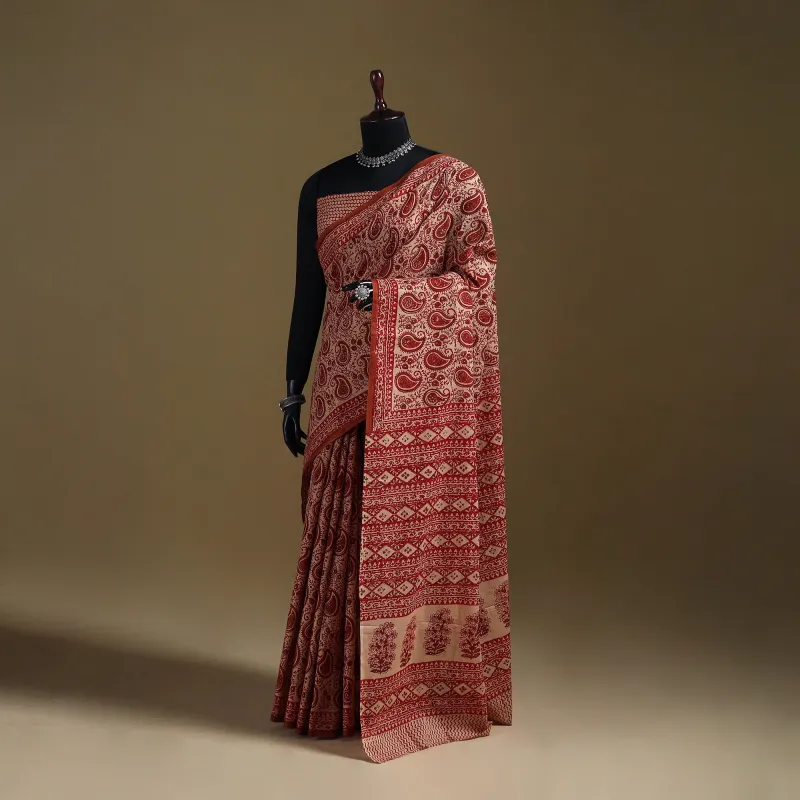 Red - Gamthi Hand Block Print Pure Mul Cotton Saree with Blouse Piece 29 made by Itokri