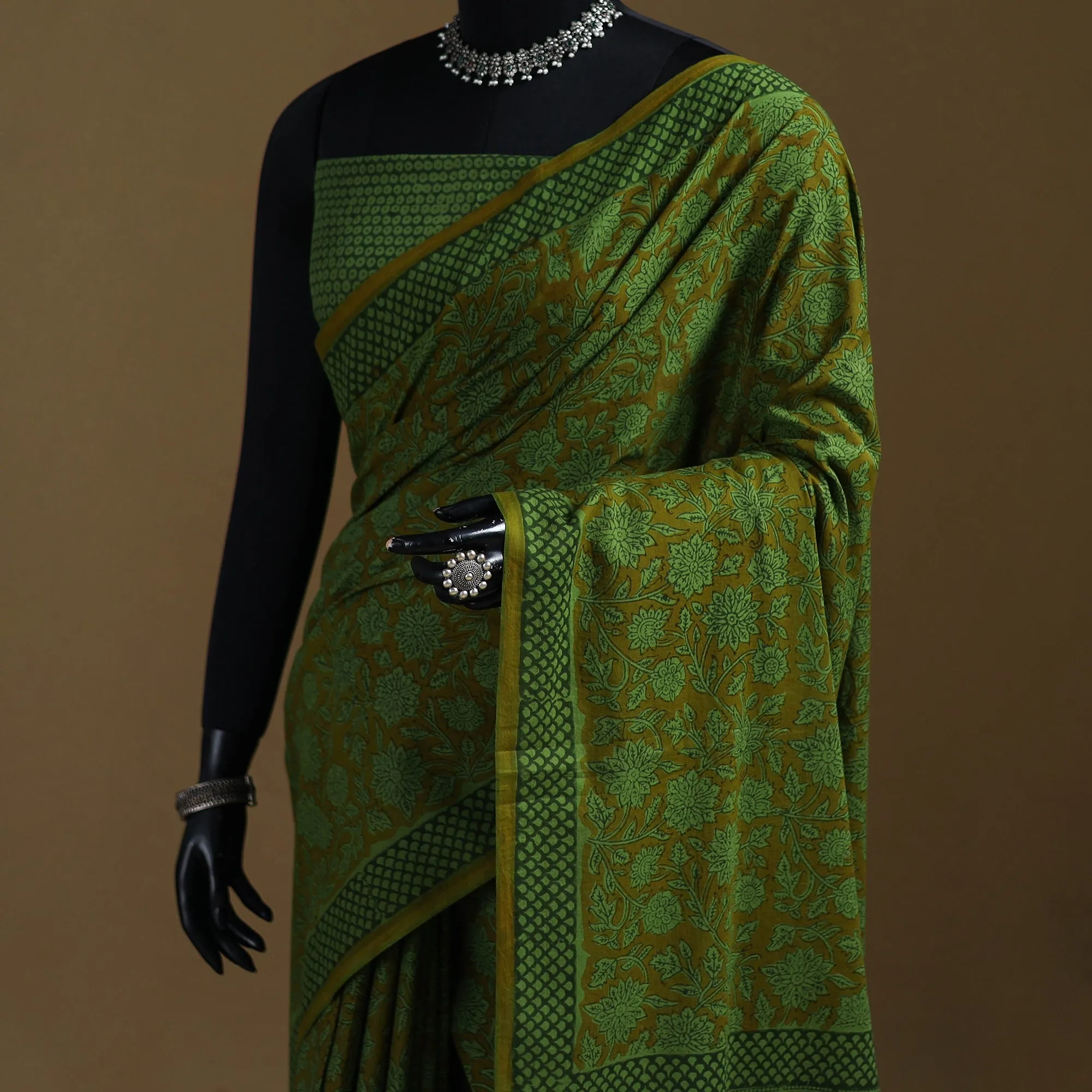 Gamthi Hand Block Print Pure Mul Cotton Saree with Blouse Piece 06 sold by Itokri product image thumbnail 2
