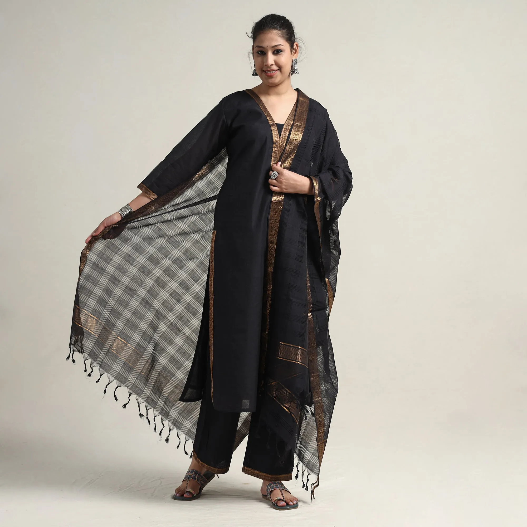 Black - Mangalagiri Handloom Cotton Kurta with Palazzo & Dupatta Set sold by Itokri product image thumbnail 2