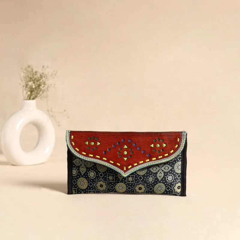 Traditional Kutch Mashru Silk Leather Flap Clutch / Wallet 110 made by Itokri
