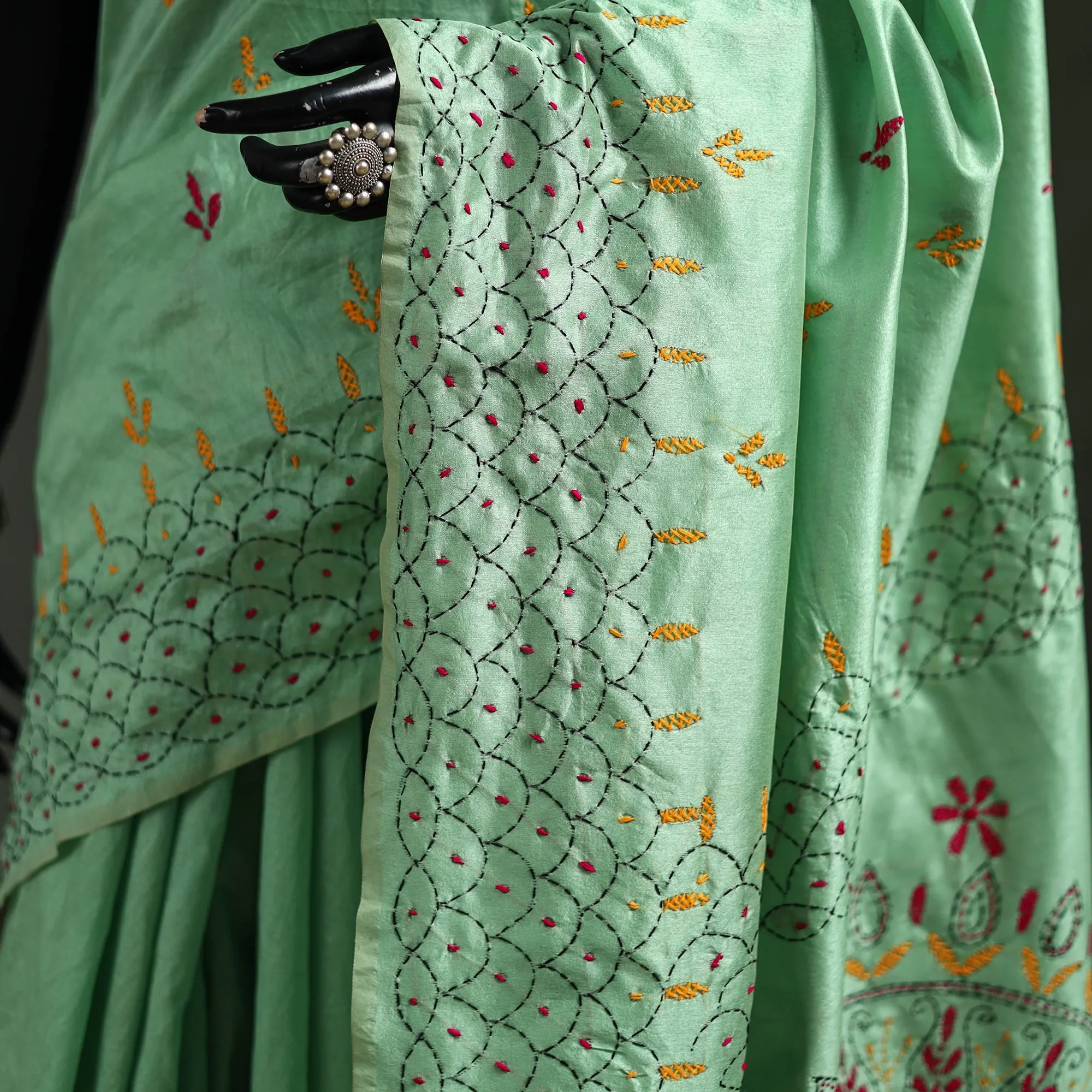 Green - Bengal Nakshi Kantha Hand Embroidered Silk Saree 35 sold by Itokri product image thumbnail 3