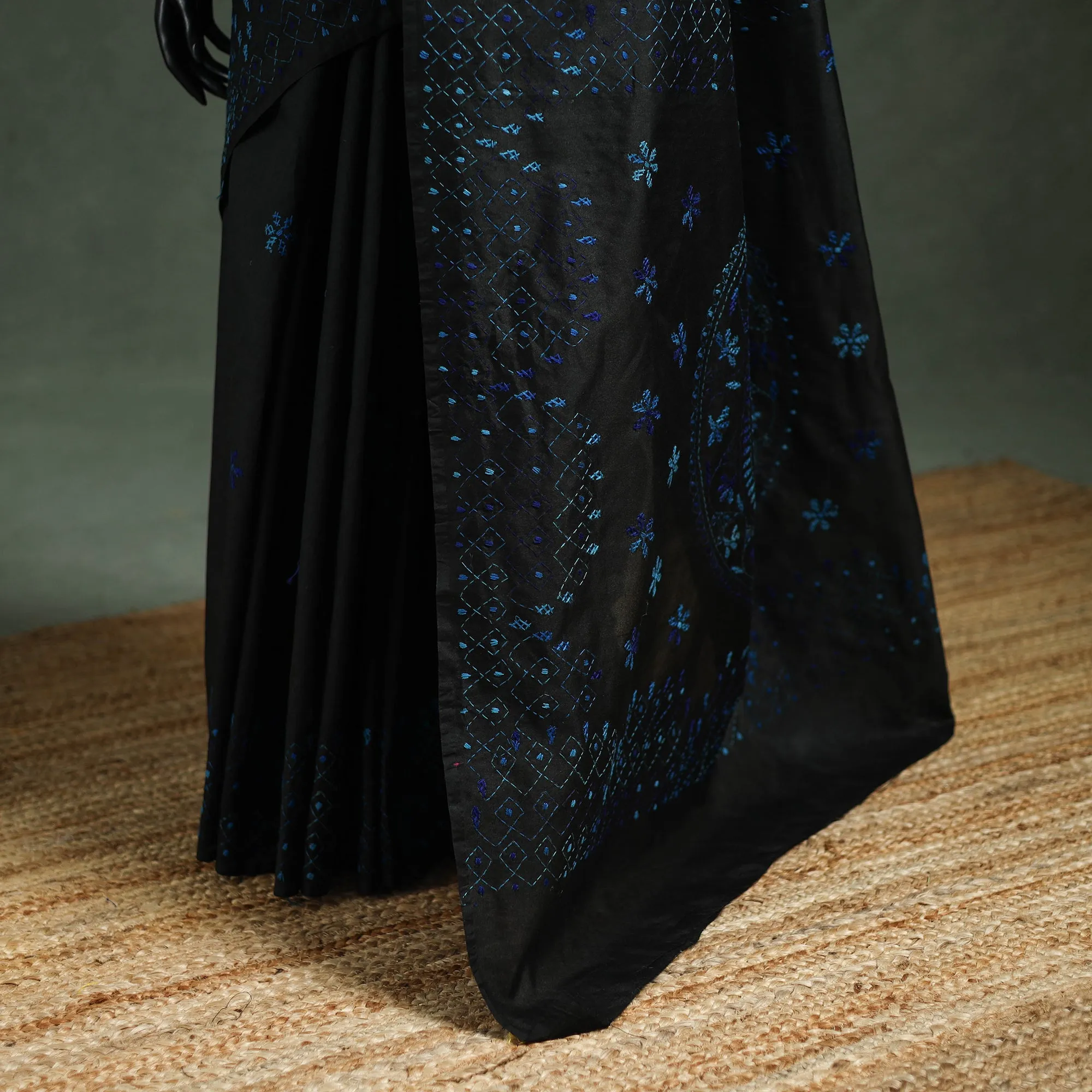 Black - Bengal Nakshi Kantha Hand Embroidered Silk Saree 17 sold by Itokri product image thumbnail 4