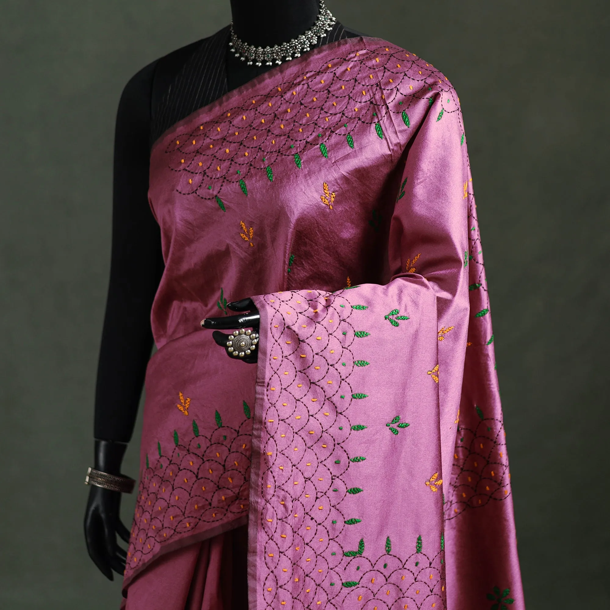Purple - Hand Embroidered Silk Saree 15 sold by Itokri product image thumbnail 2