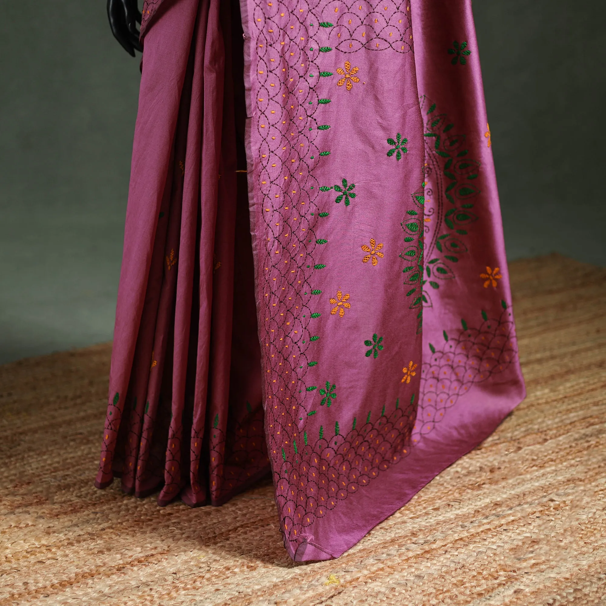 Purple - Hand Embroidered Silk Saree 15 sold by Itokri product image thumbnail 4