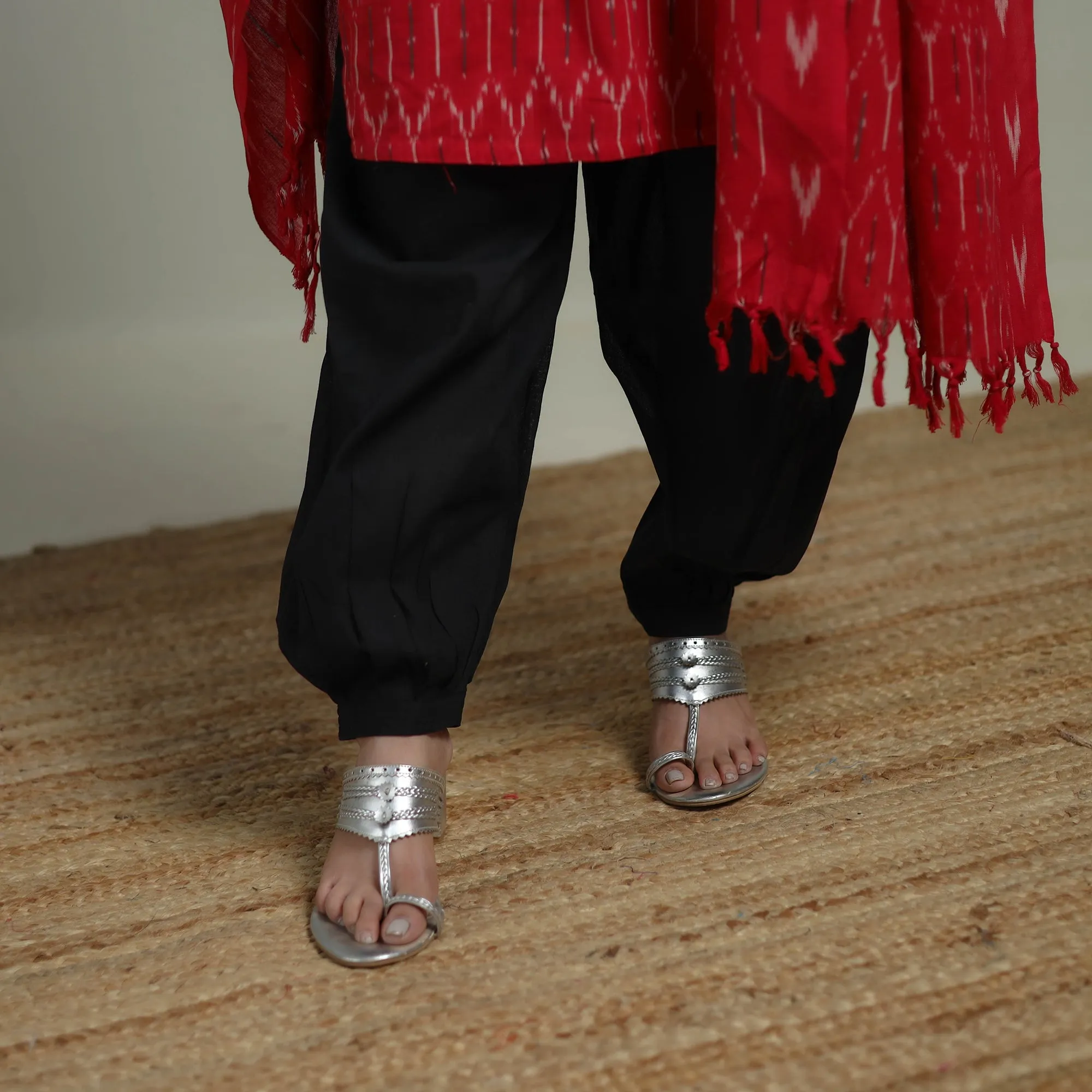 Pochampally Ikat Cotton Suit Set with Dupatta for women 01 sold by Itokri product image thumbnail 5