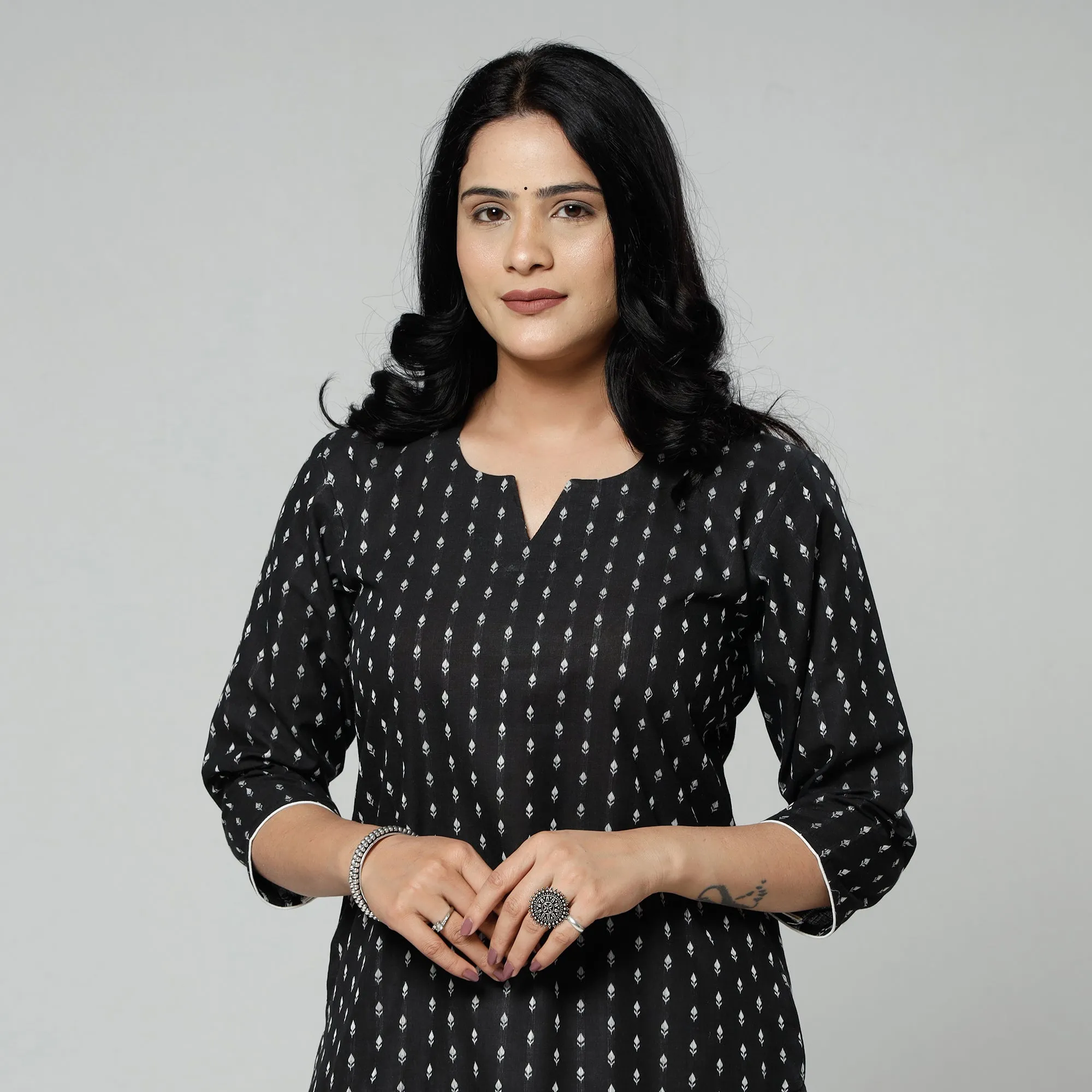 Black - Jacquard Cotton Long Straight Kurta sold by Itokri