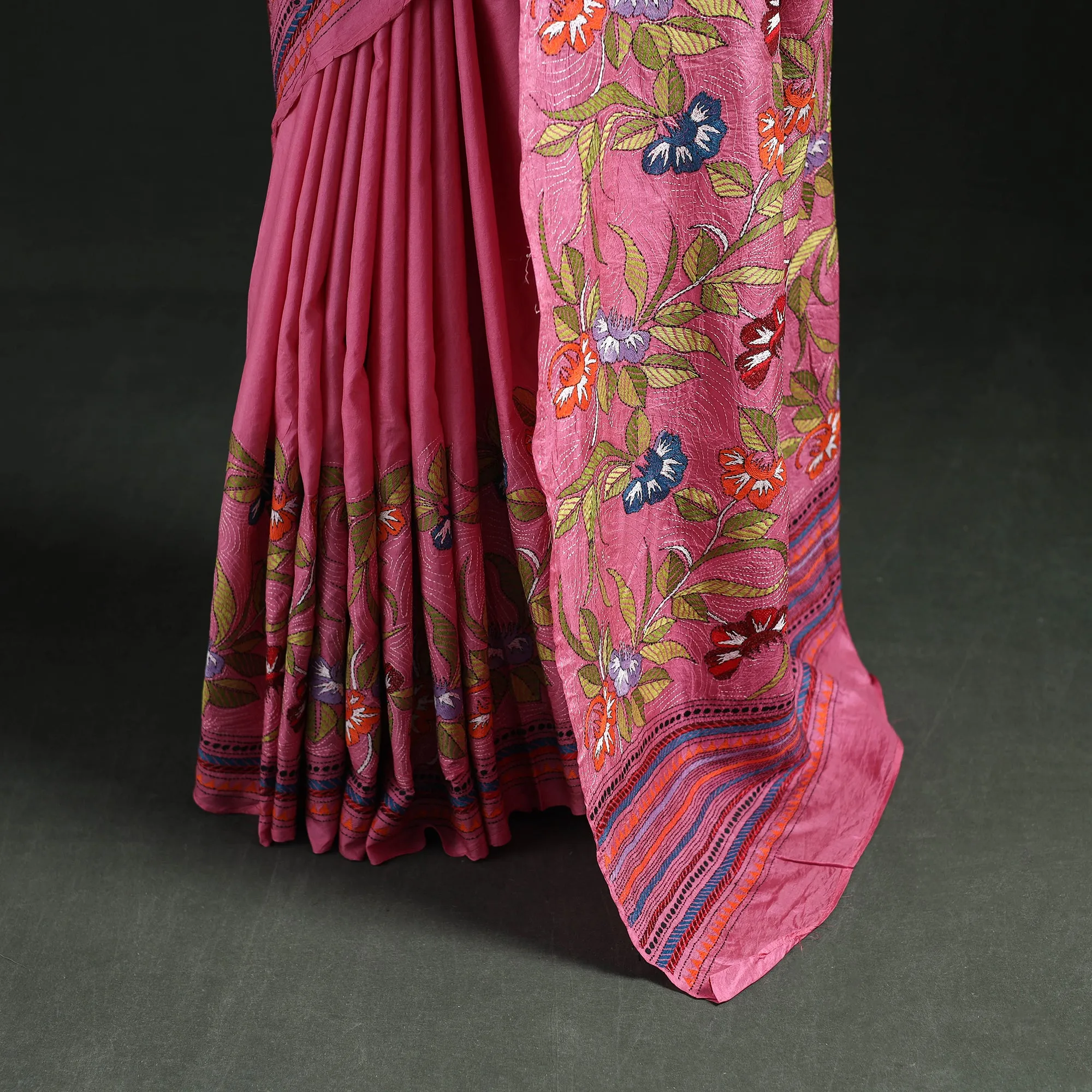 Bengal Kantha Heavy Hand Embroidered Pure Silk Saree 07 sold by Itokri product image thumbnail 4