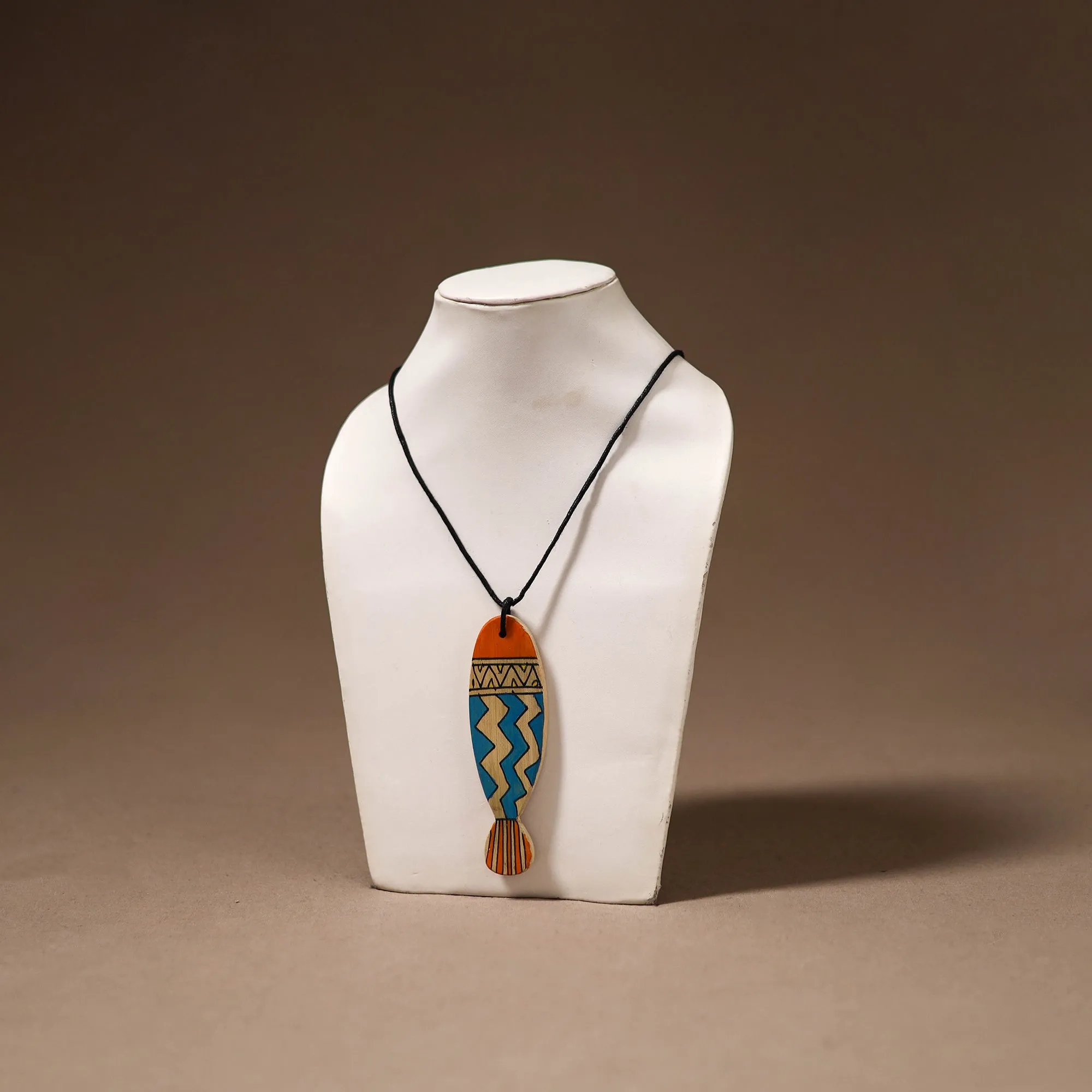 Kerala Mural Handpainted Bamboo Fish Necklace 136 sold by Itokri