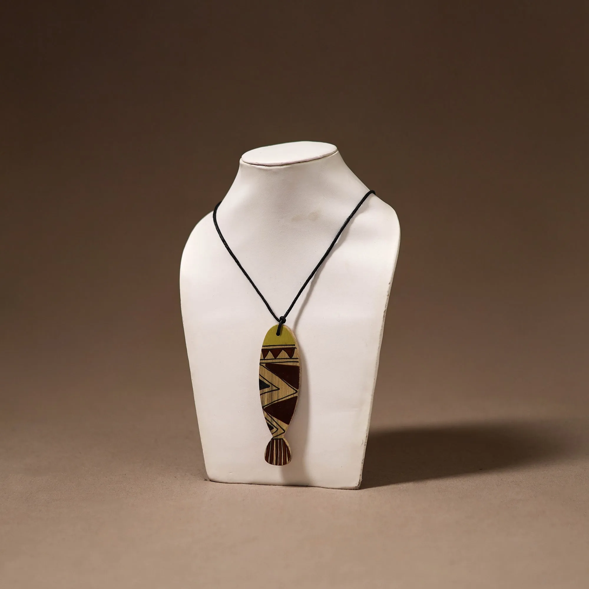 Kerala Mural Handpainted Bamboo Fish Necklace 147 sold by Itokri