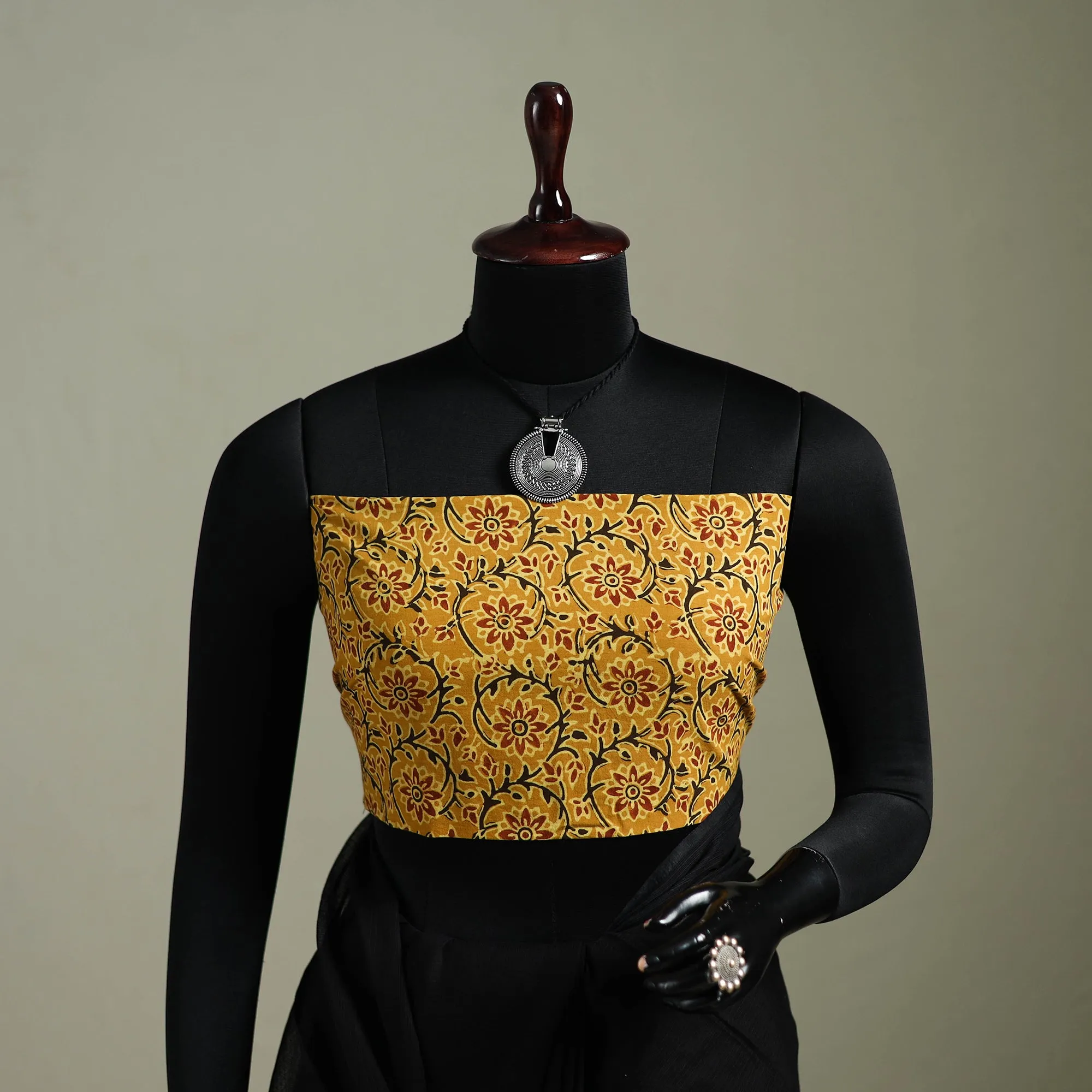 Black - Nazaakat Kota Doria Cotton Plain Saree with Blouse & Jewellery Set 133 sold by Itokri product image thumbnail 2