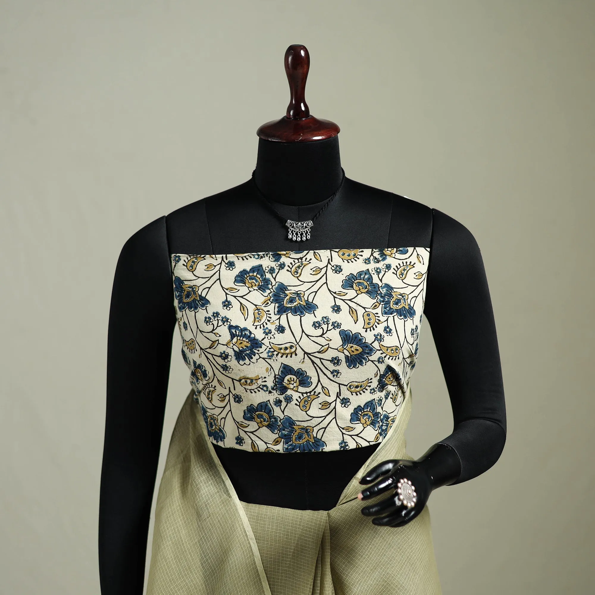 Green - Nazaakat Kota Doria Cotton Plain Saree with Blouse & Jewellery Set 168 sold by Itokri product image thumbnail 2