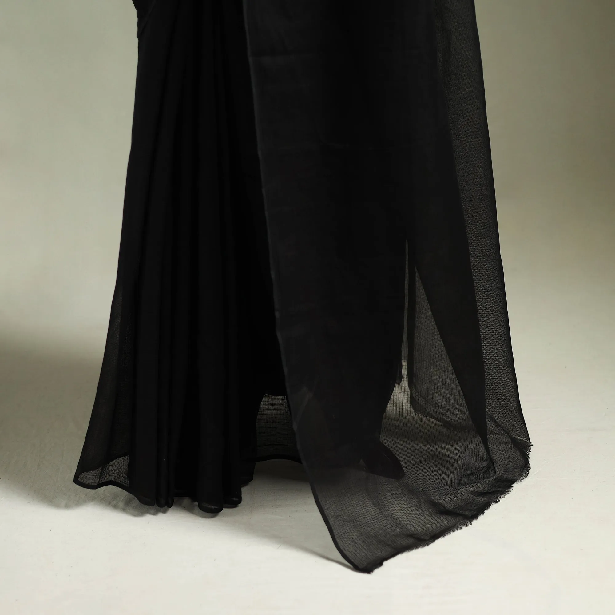 Black - Nazaakat Kota Doria Cotton Plain Saree with Blouse & Jewellery Set 36 sold by Itokri product image thumbnail 4