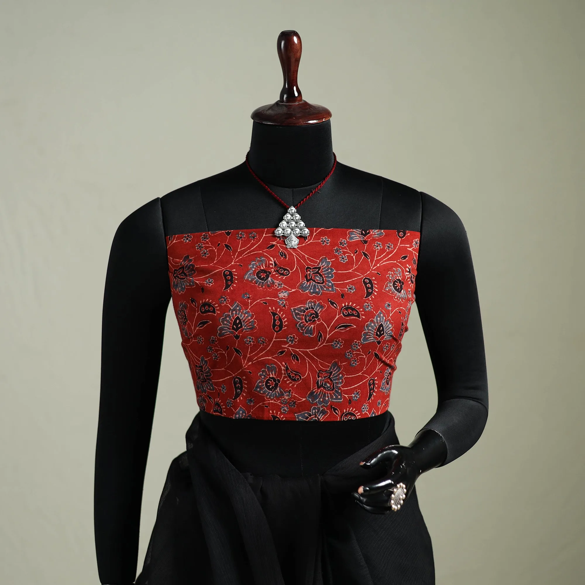 Black - Nazaakat Kota Doria Cotton Plain Saree with Blouse & Jewellery Set 05 sold by Itokri product image thumbnail 2