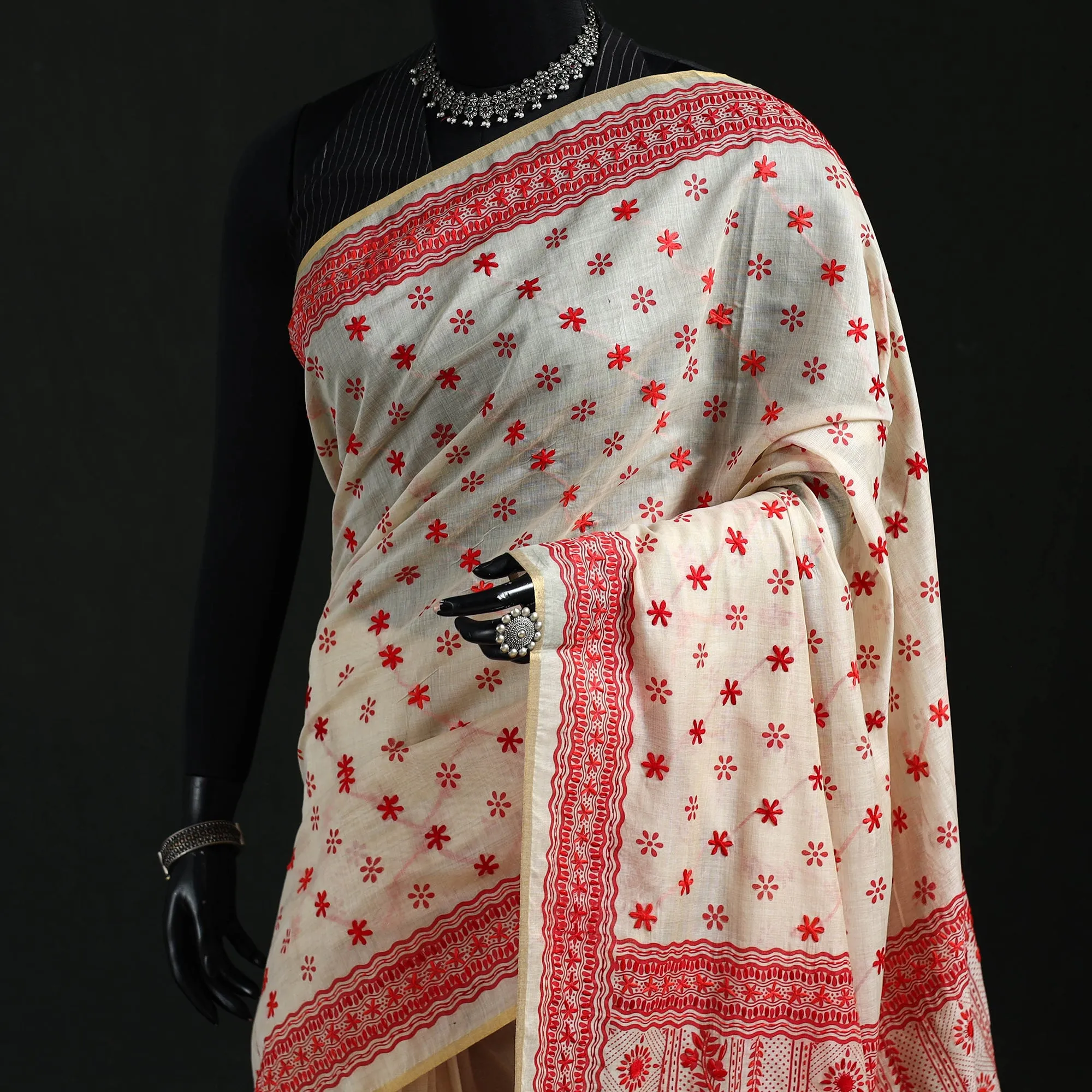 Beige - Bengal Kantha Hand Embroidery Silk Cotton Chapa Work Saree 83 sold by Itokri product image thumbnail 2