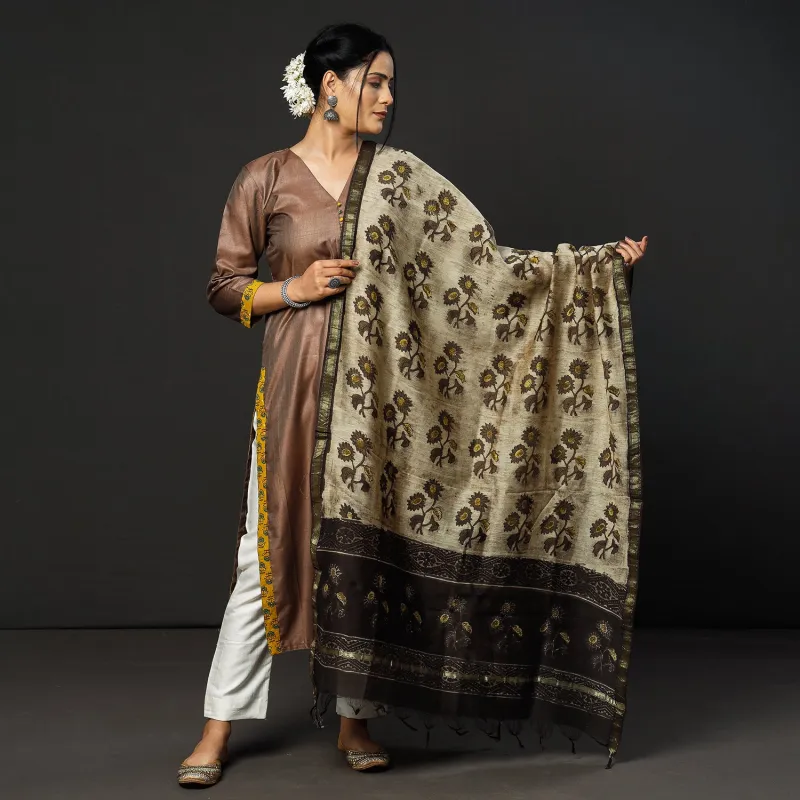Brown Texture Tussar Silk Handloom Kurta with Bagru Dupatta made by Itokri