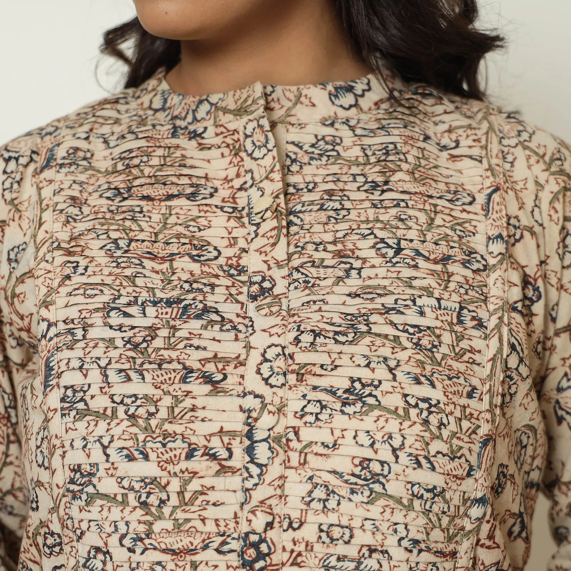 Beige - Pedana Kalamkari Block Print Cotton Pintuck Straight Kurta 08 sold by Itokri product image thumbnail 5