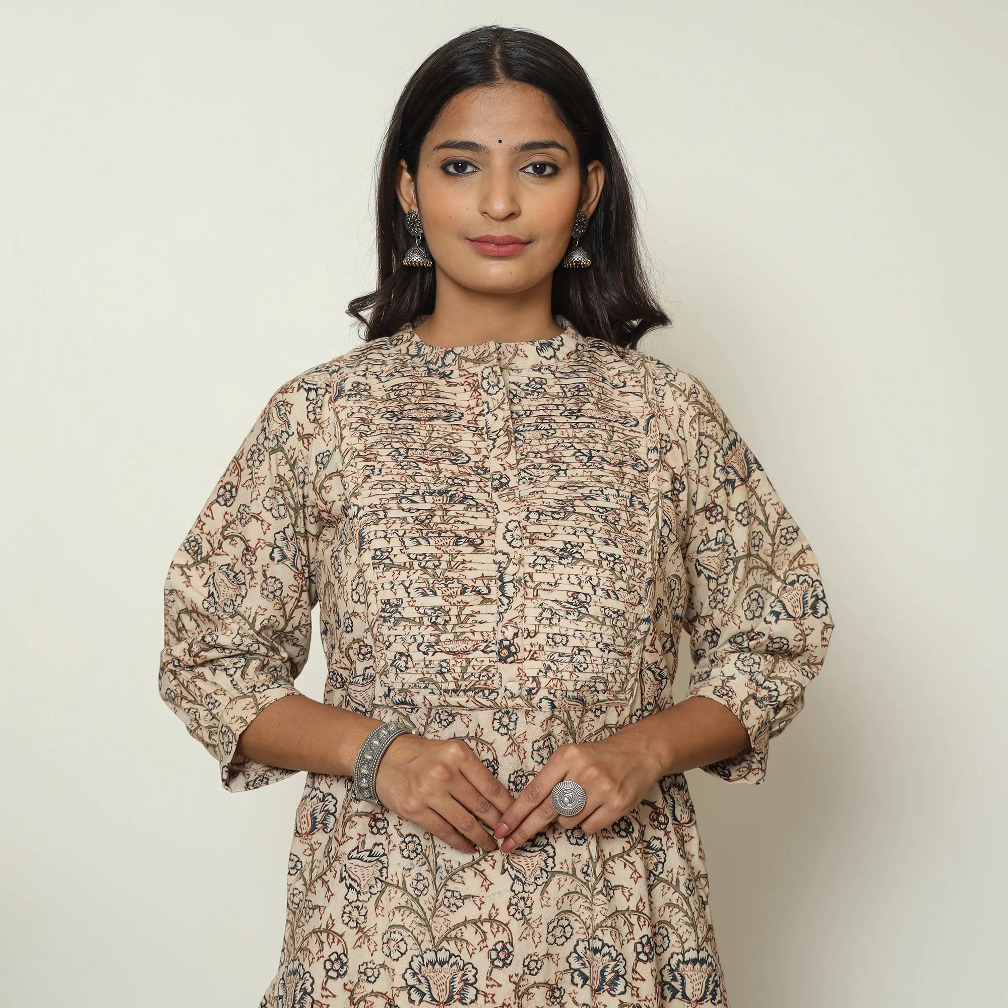Beige - Pedana Kalamkari Block Print Cotton Pintuck Straight Kurta 08 sold by Itokri