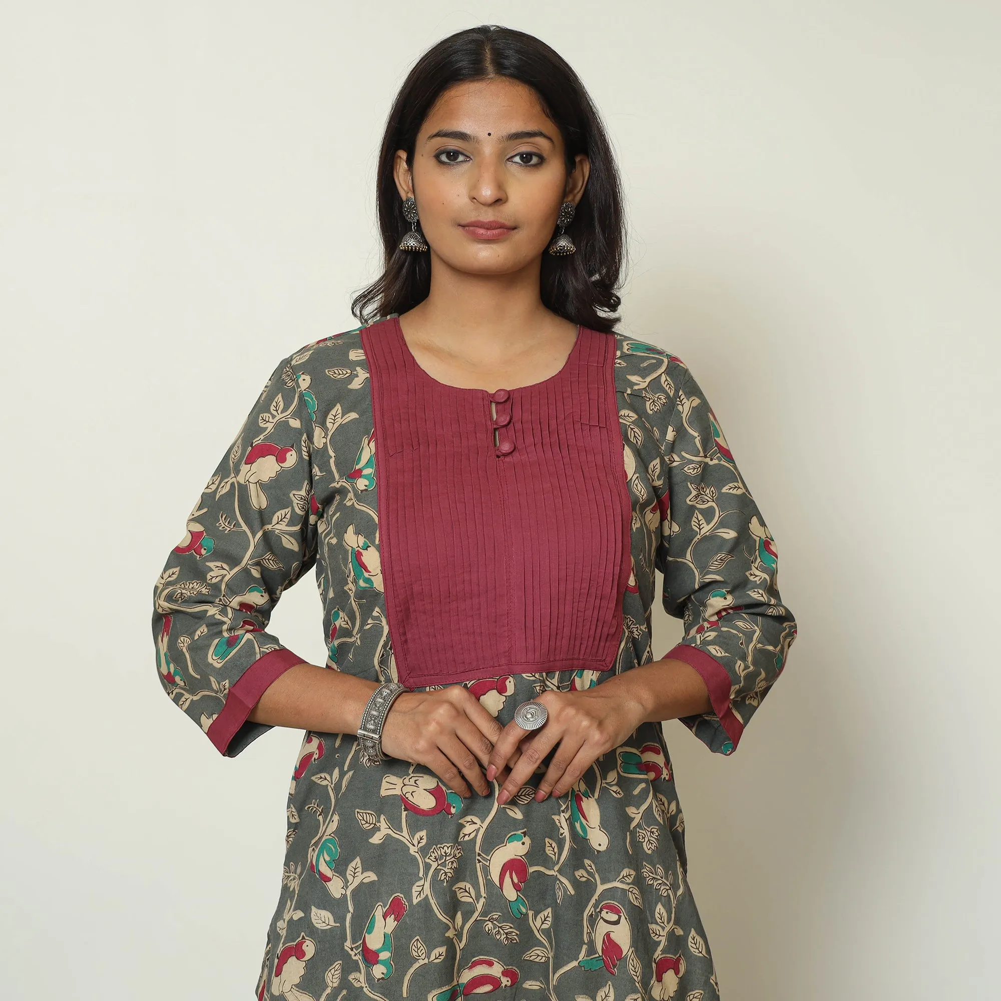 Grey - Kalamkari Printed Cotton Pintuck Long Straight Kurta 66 sold by Itokri product image thumbnail 5