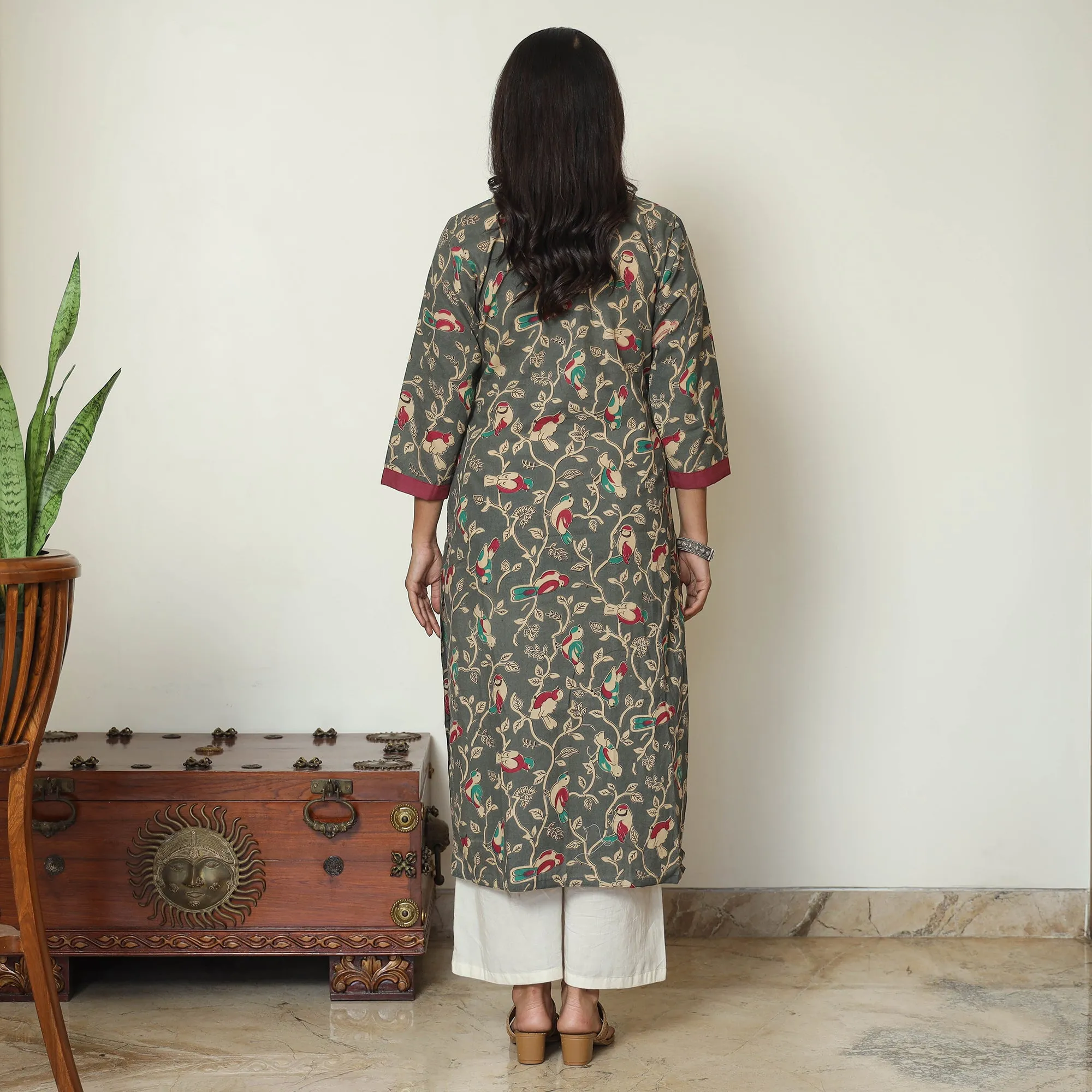 Grey - Kalamkari Printed Cotton Pintuck Long Straight Kurta 66 sold by Itokri product image thumbnail 4